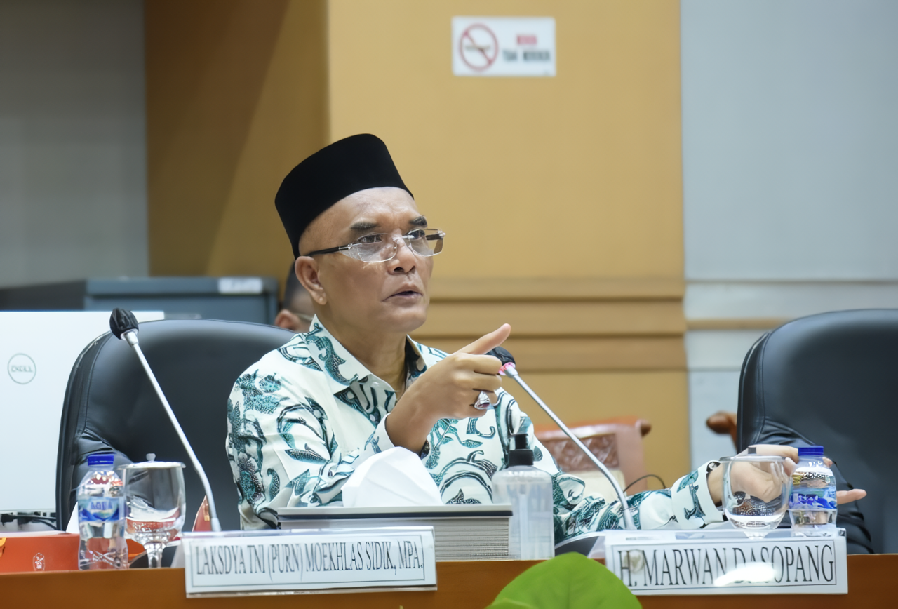 Marwan Dasopang Minta Pemerintah Tambah Anggaran Ibadah Haji Tahun 2024 -  EMedia DPR RI