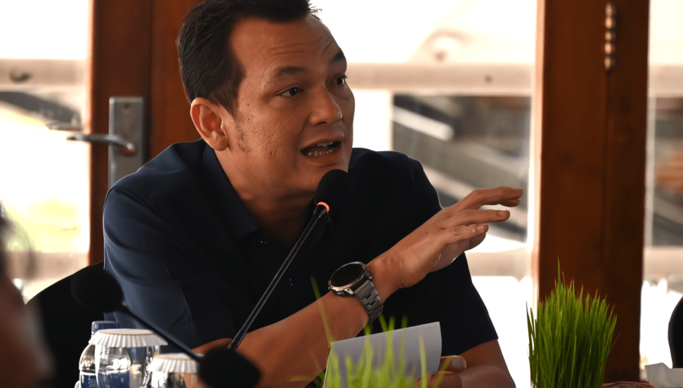 Wakil Ketua Komisi VI DPR RI Martin Manurung memimpin Kunjungan Kerja Spesifik ke Perum Jasa Tirta II Jatiluhur, di Waduk Jatiluhur, Purwakarta, Provinsi Jawa Barat, Rabu (8/11/2023). Foto: Eko/Man.