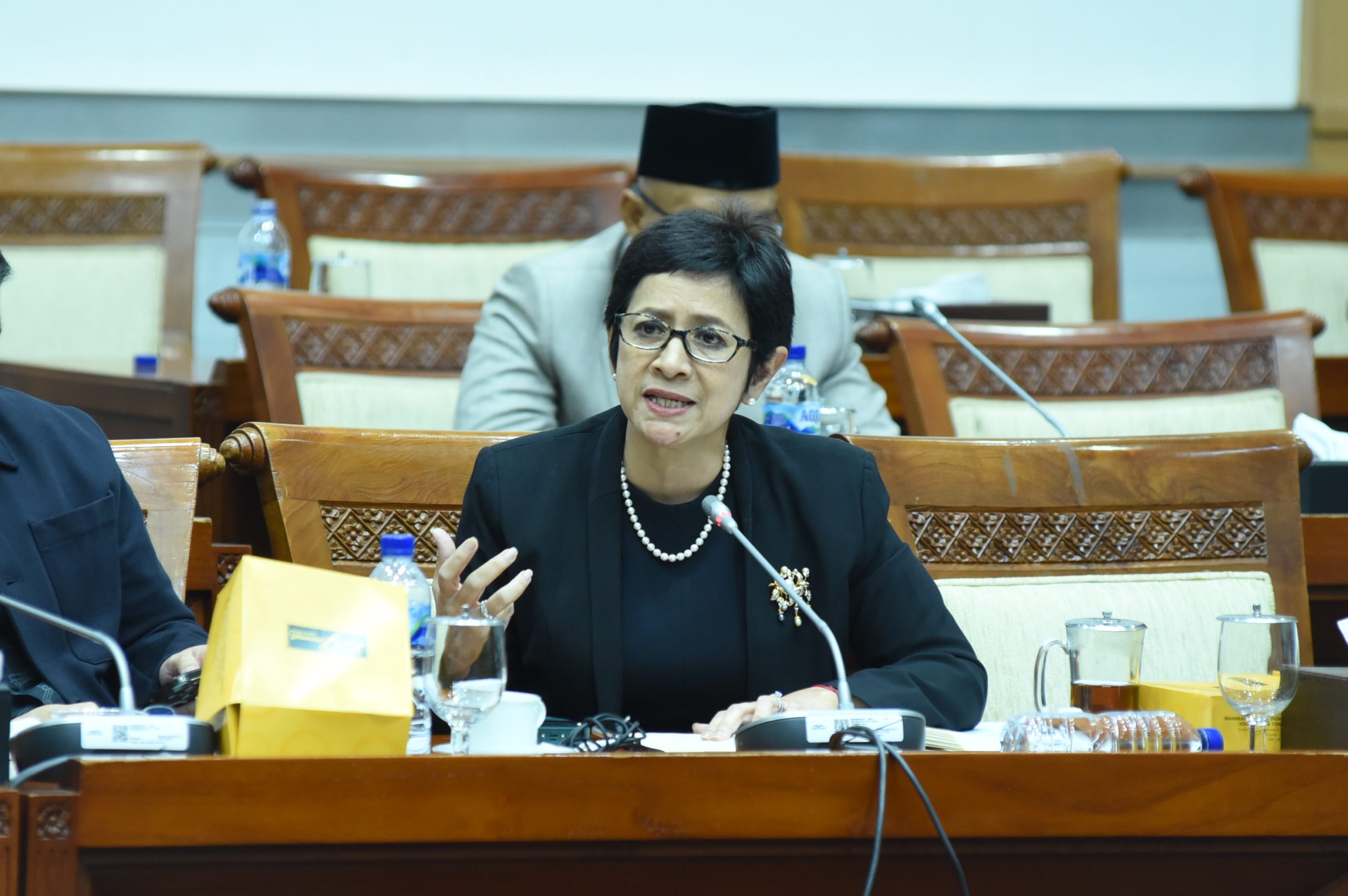 Anggota Komisi I DPR RI Nurul Arifin saat mengikuti Rapat Kerja Komisi I dengan Kemenkominfo dan BSSN, di Ruang Rapat Kerja Komisi I, DPR RI, Senayan, Jakarta, Kamis (27/6/2024). Foto: Jaka/vel.