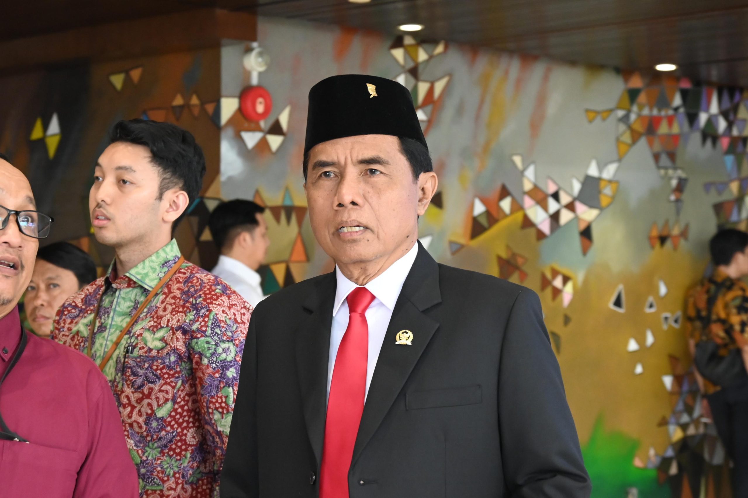 Anggota Komisi II DPR RI Riyanta usai menghadiri Sidang Tahunan MPR RI, Sidang Bersama DPR RI, DPD RI, dan Sidang Paripurna DPR RI dalam Rangka Penyampaian RUU APBN TA 2025 di Gedung Nusantara DPR RI, Senayan, Jakarta, Jumat (16/8/2024). Foto : cantika/Andri.