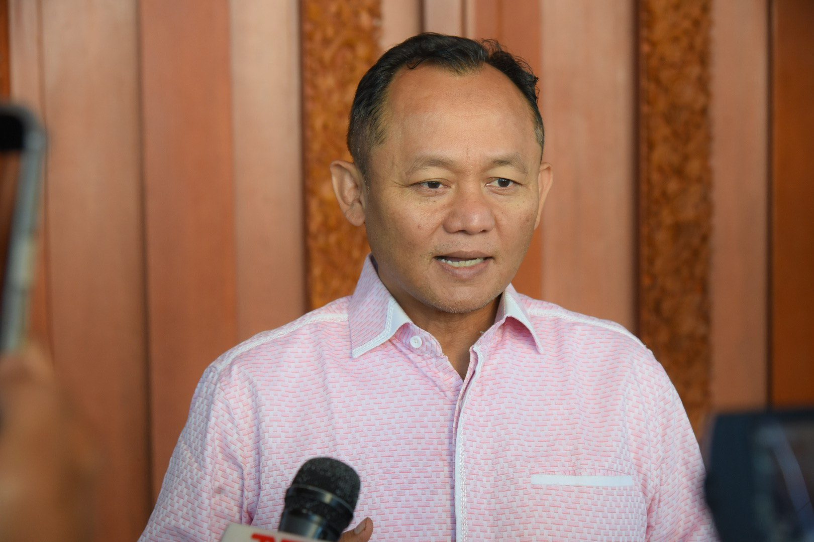 Wakil Ketua Komisi VI DPR RI, M. Sarmuji, sesudah memimpin Kunjungan Kerja Reses Tim Komisi VI DPR RI ke Kabupaten Badung, Bali, Sabtu (03/08/2024). Foto : Kiki/Andri.