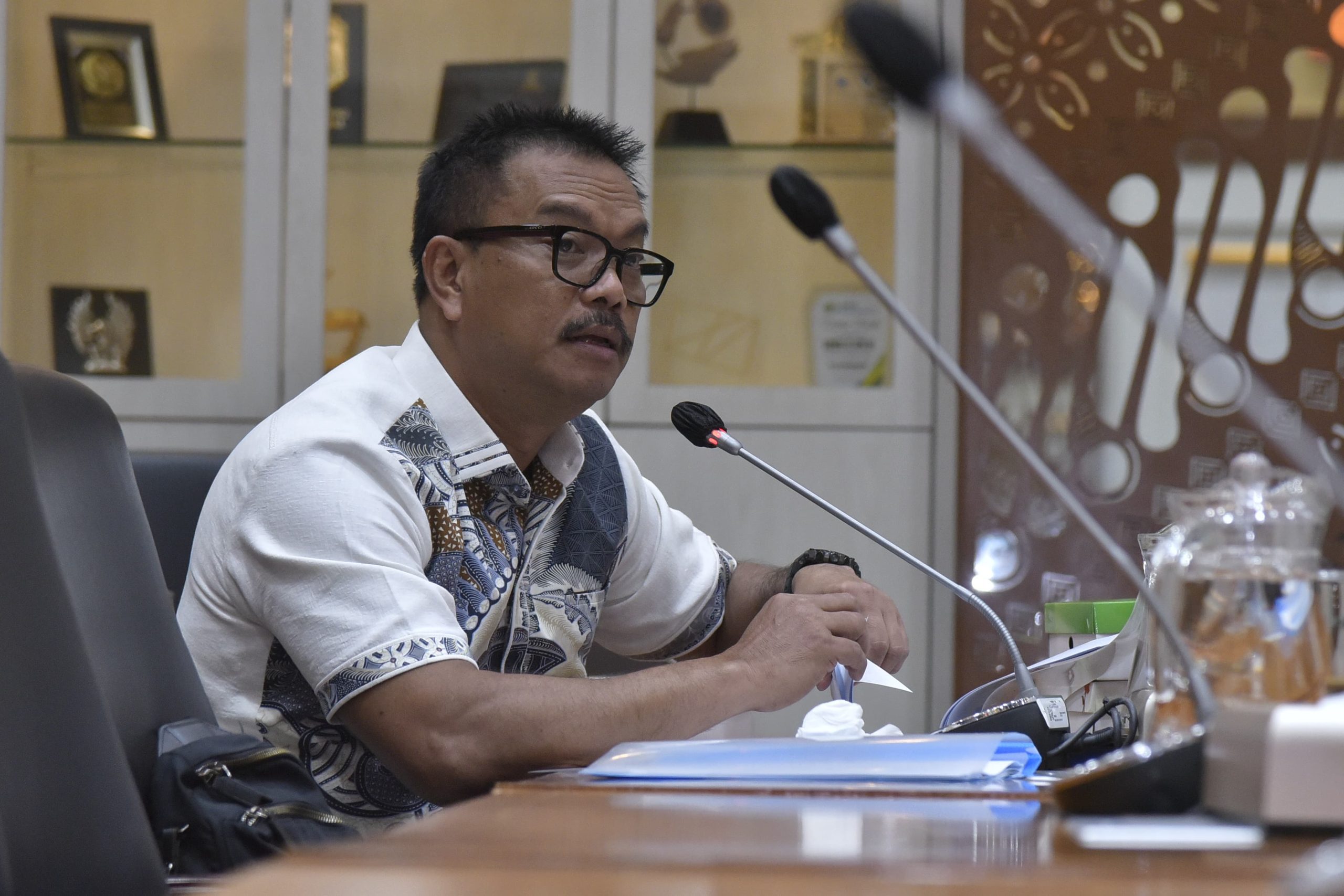 Anggota Komisi IX dari Fraksi PDIP Edy Wuryanto saat rapat kerja Komisi IX dengan Menteri Kesehatan di Nusantara I, Senayan, Jakarta, Kamis (29/82024). Foto : Mu/Andri.