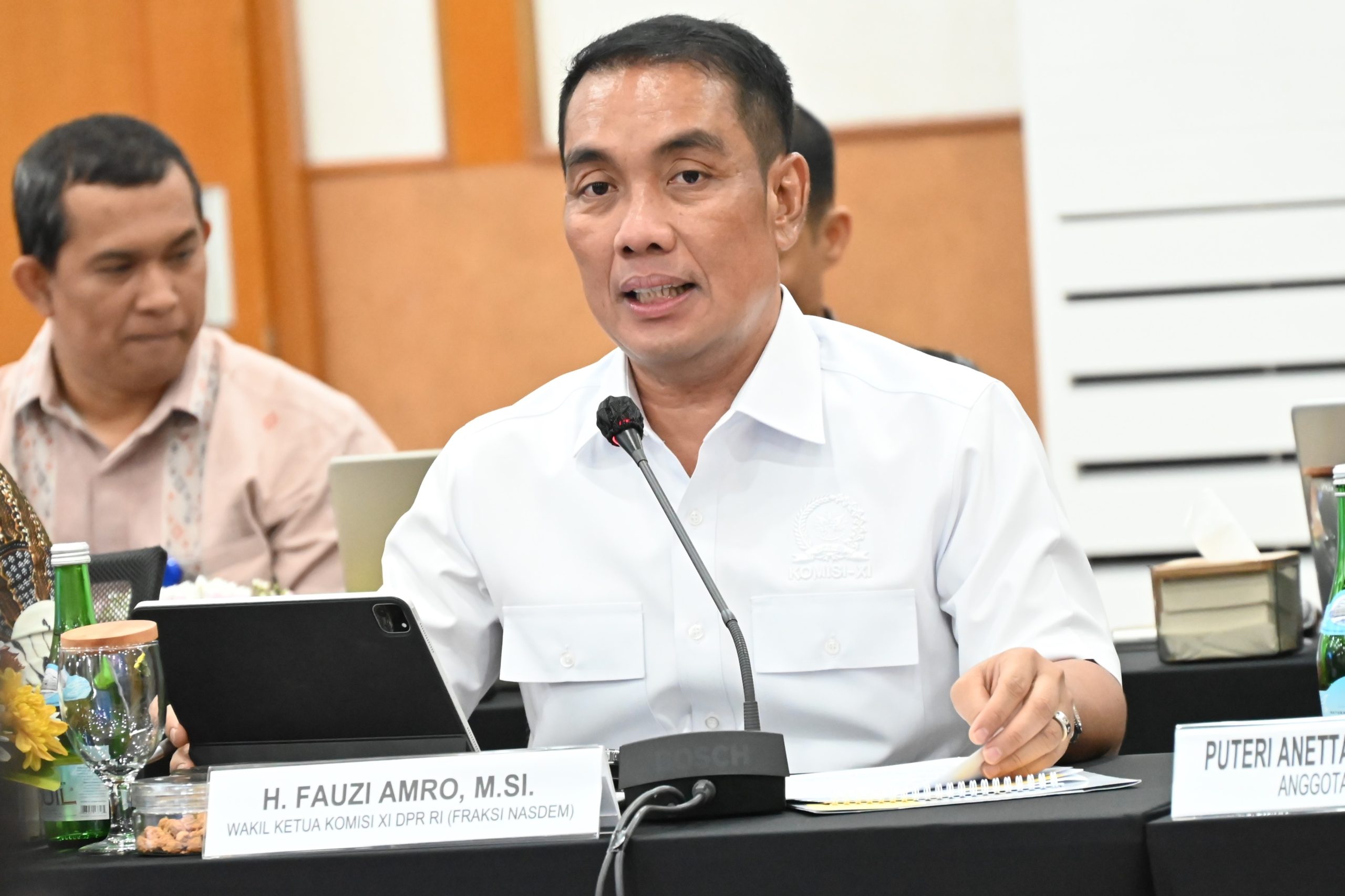 Wakil Ketua Komisi XI DPR RI, Fauzi Amro, saat memimpin pertemuan Kunjungan Kerja Spesifik Komisi XI DPR RI di Peruri, Karawang, Jawa Barat, Kamis (30/1/2025). Foto: Singgih/vel.