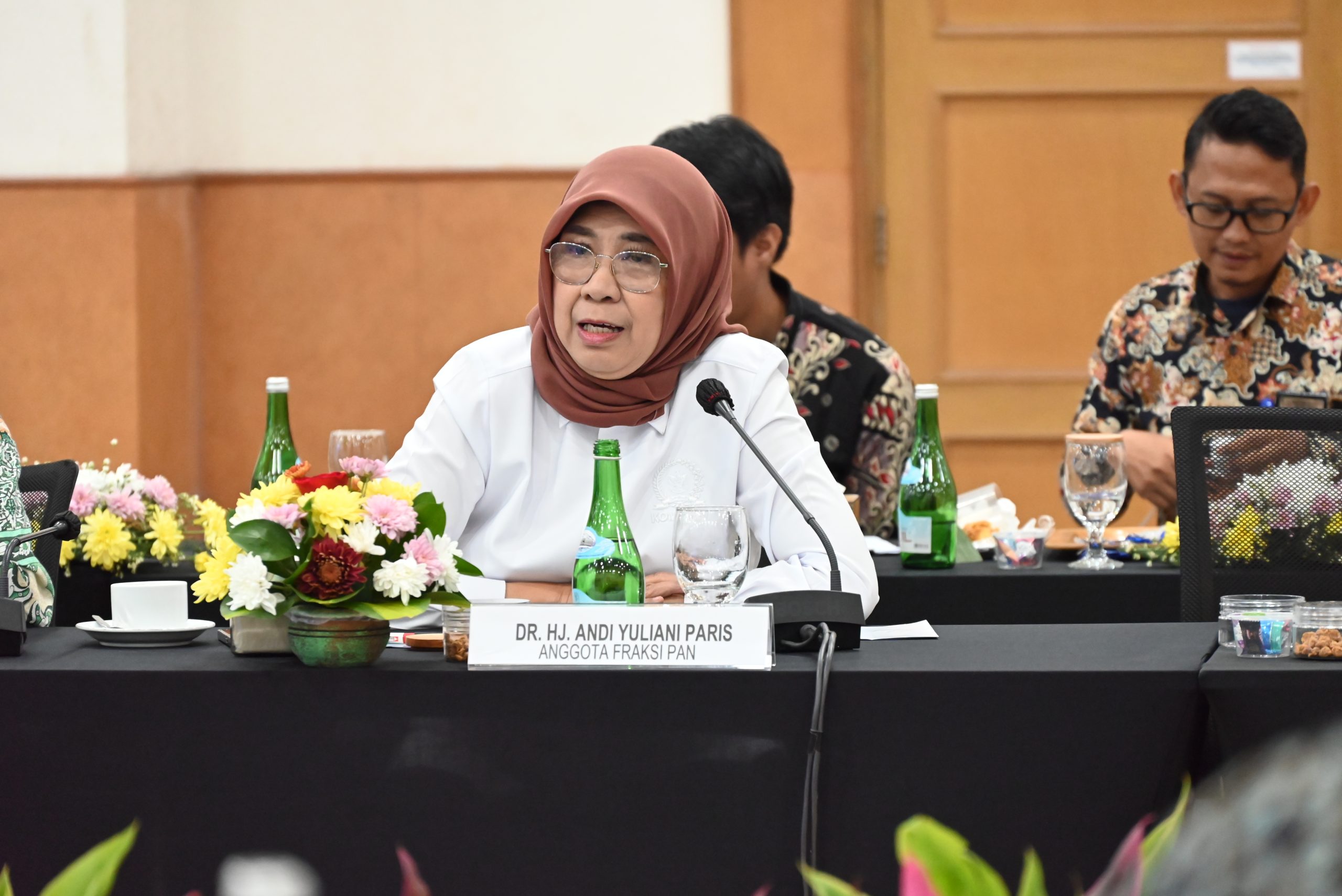 Anggota Komisi XI DPR RI, Andi Yuliani Paris saat kunjungan kerja di Karawang, Jawa Barat, Kamis (30/1/2025). Foto : Singgih/Andri.