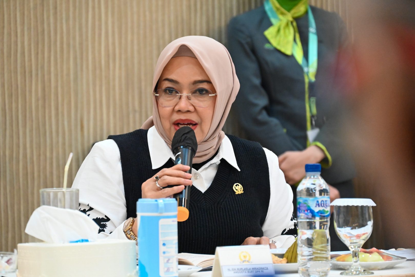 Anggota Badan Urusan Rumah Tangga DPR RI Ida Nurlaela Wiradinata, saat mengikuti kunjungan kerja BURT di Makassar, Kamis (13/2/2025). Foto: Nadya/vel.