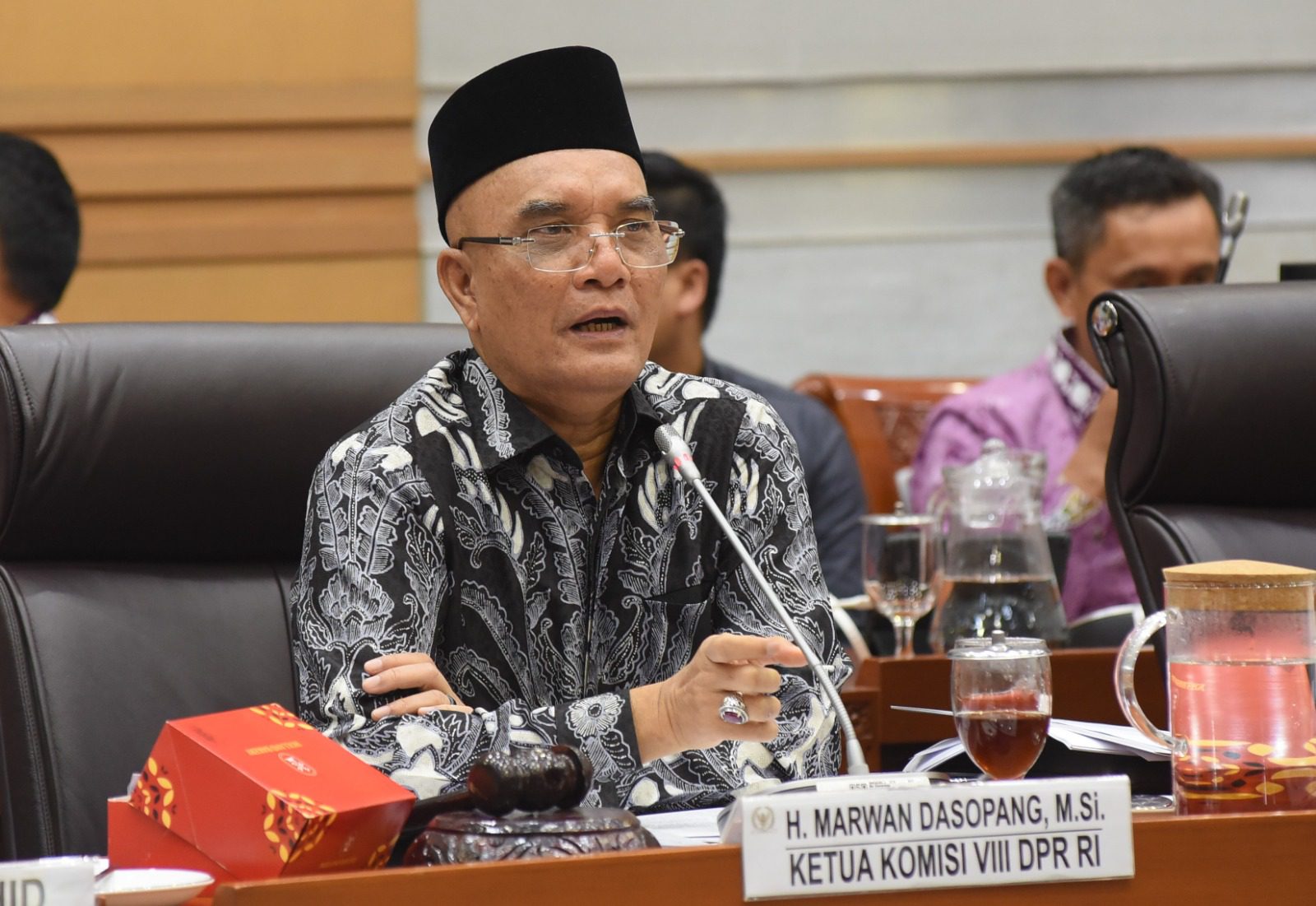 Ketua Komisi VIII DPR RI Marwan Dasopang, saat memimpin Rapat Kerja Komisi VIII dengan BPKH di Gedung Nusantara II, DPR RI, Senayan, Jakarta, Kamis (6/2/2025). Foto: Arief/vel.