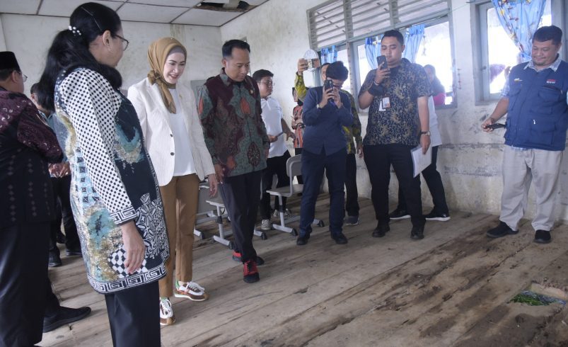 Komisi X Tinjau Sekolah Rusak di Ogan Ilir, Butuh Perbaikan Segera
