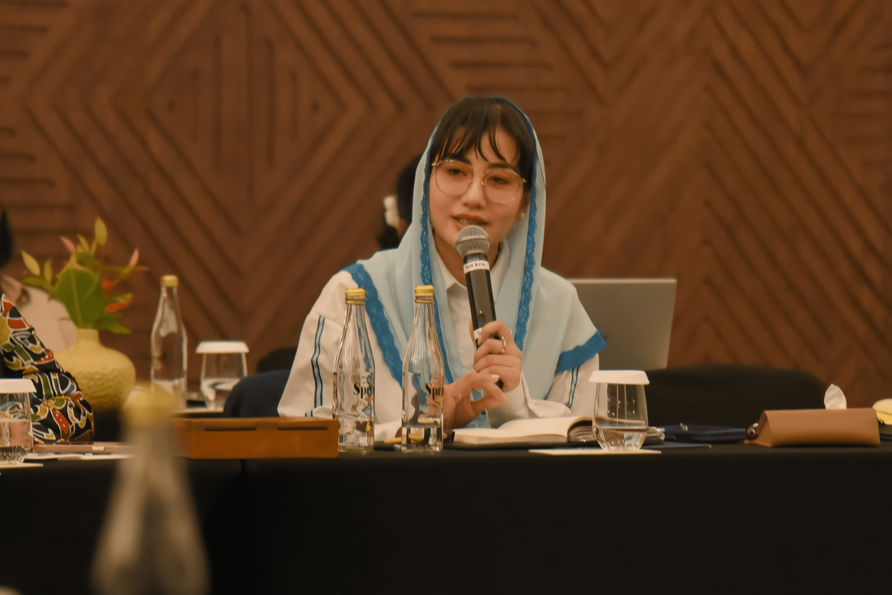 Anggota Komisi VII DPR RI, Novita Hardini, saat mengikuti kunjungan spesifik Komisi VII DPR RI ke KEK Mandalika, Rabu (26/2/2025). Foto: Aaron/vel.