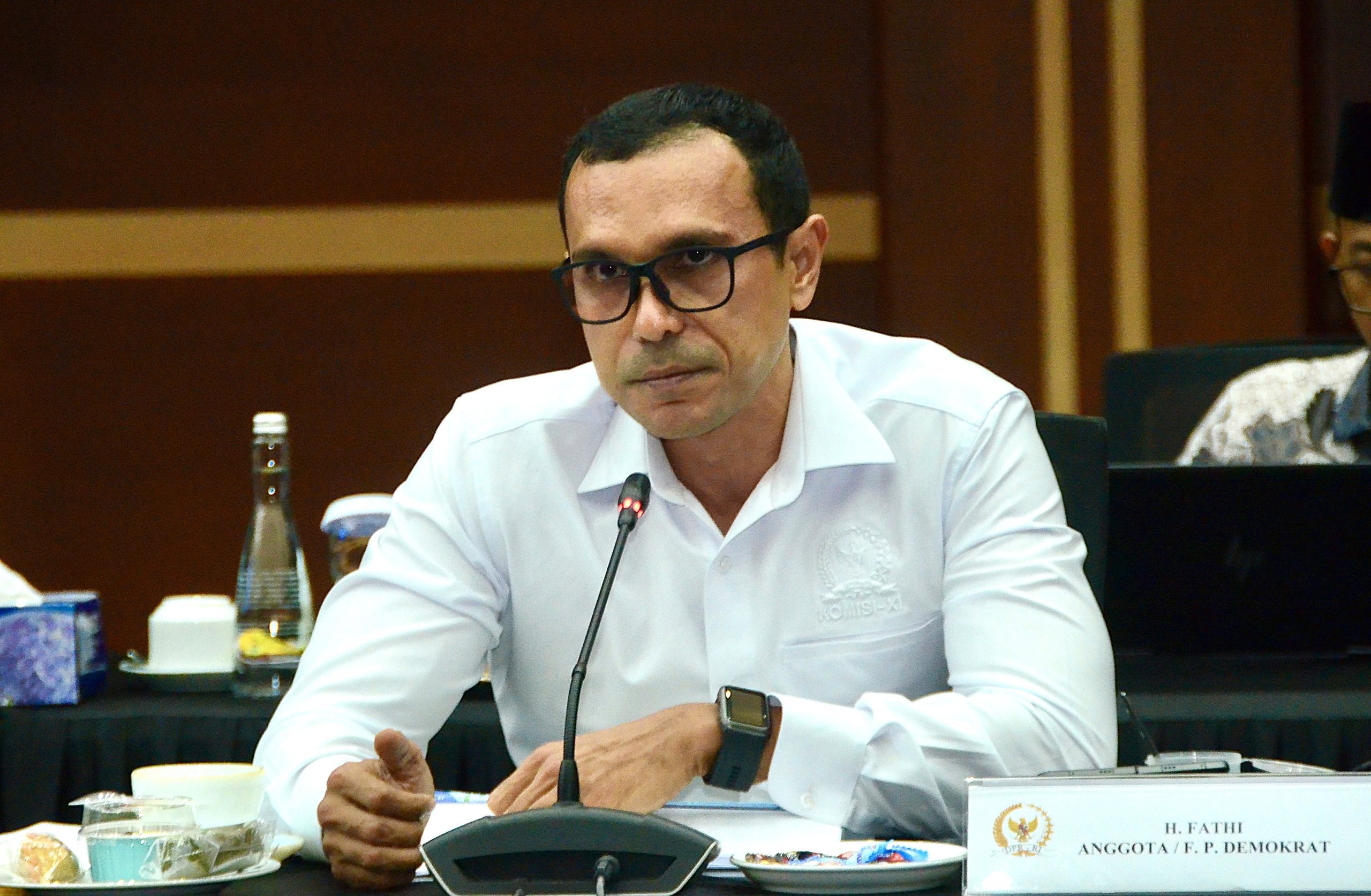 Anggota Komisi XI DPR RI, Fathi dalam kunjungan kerja spesifik Komisi XI DPR RI bersama BI di Kota Manado, Kamis (20/2/2025). Foto : Blf/Andri.