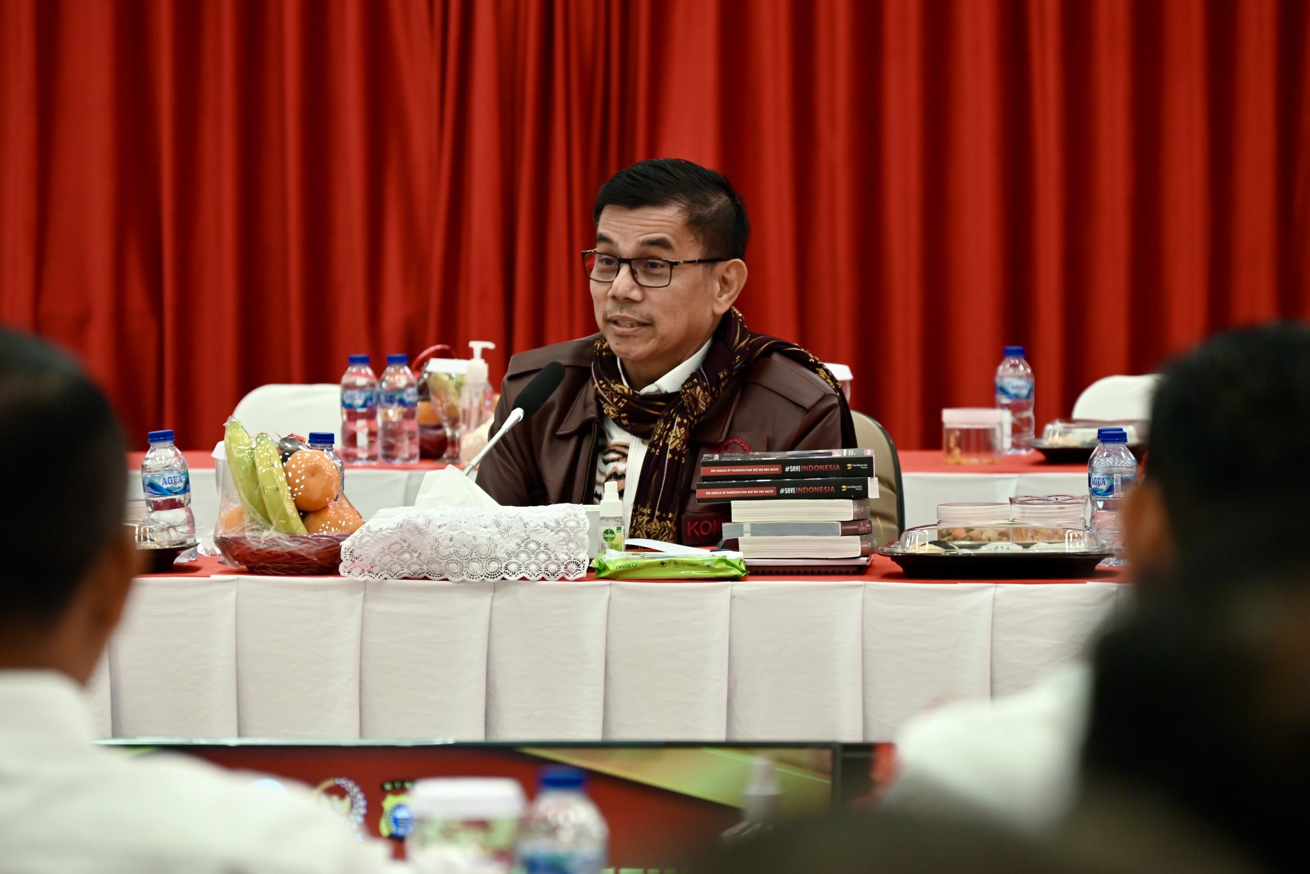 Anggota Komisi III DPR RI, Hinca Panjaitan, saat mengikuti Kunjungan Kerja Spesifik Tim Komisi III ke Pekanbaru, Riau, Sabtu (22/02/2025). Foto: Ulfi/vel.