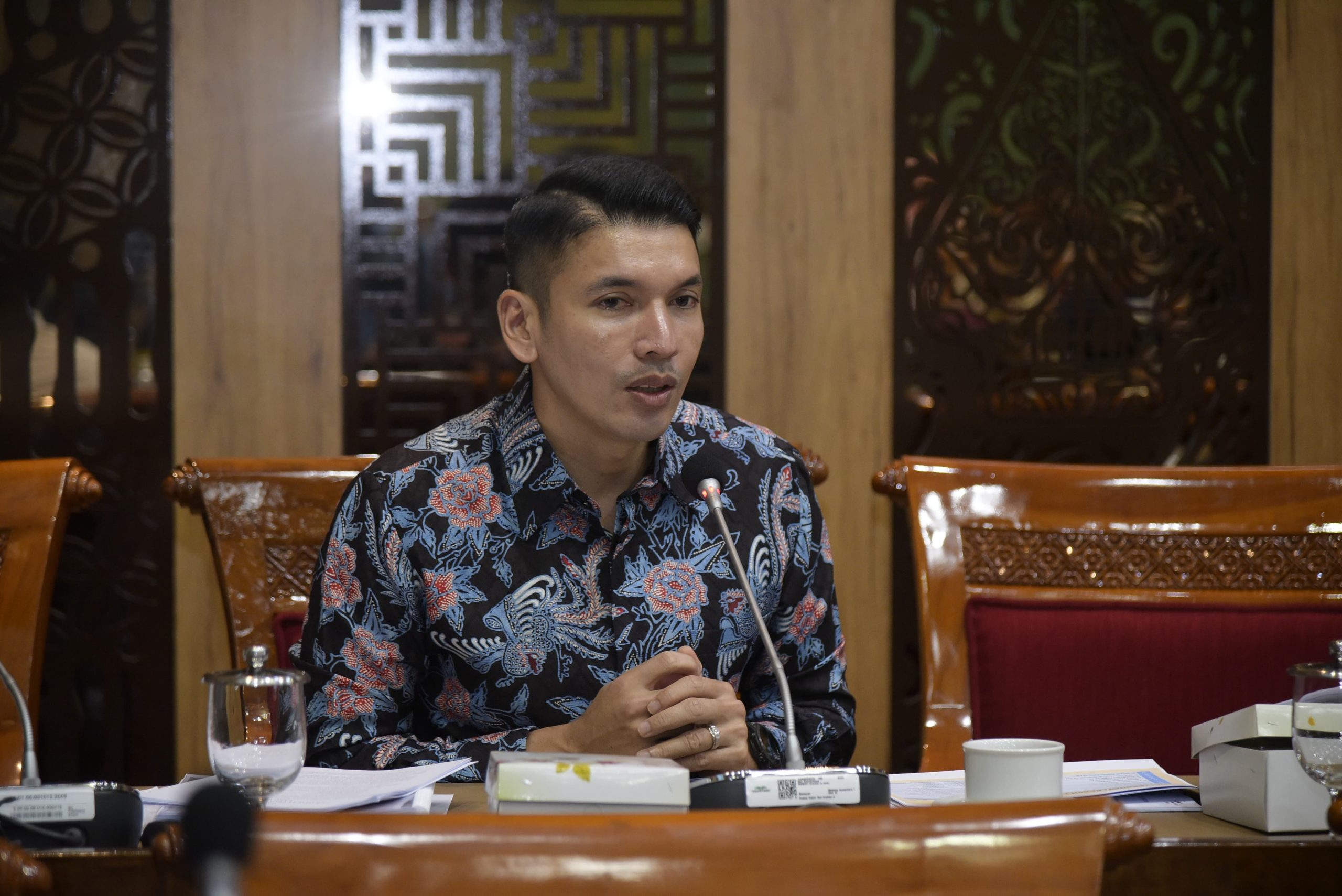 Anggota Komisi X DPR RI Muhammad Kadafi, saat mengikuti Rapat Komisi X DPR RI dengan Universitas Balikpapan di Gedung Nusantara I, DPR RI, Jakarta, Rabu (19/2/2025). Foto: Munchen/vel.