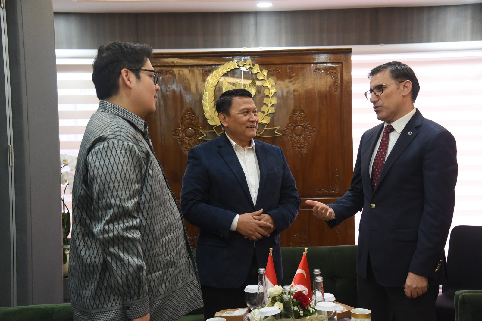 Ketua Badan Kerja Sama Antar-Parlemen (BKSAP) DPR RI, Mardani Ali Sera melakukan pertemuan dengan Duta Besar Turki untuk Indonesia di Gedung Nusantara III, Senayan, Jakarta, Kamis (27/2/2025). Foto : Arief/Andri.