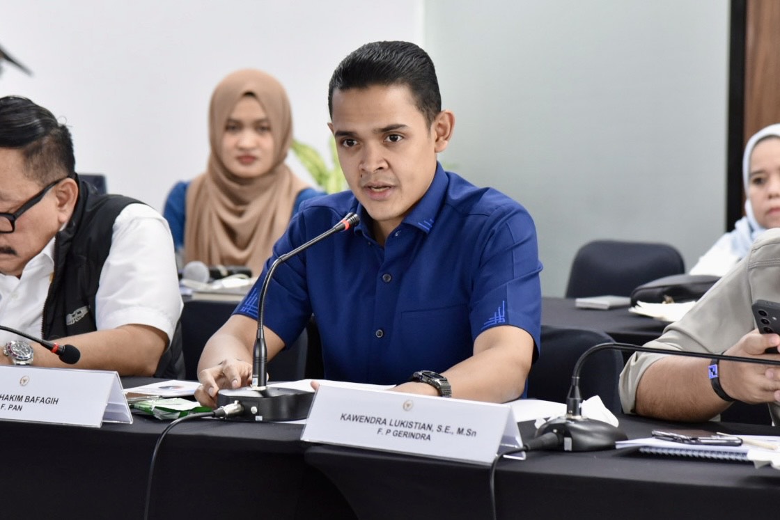 Anggota Komisi VI DPR RI Abdul Hakim Bafagih, saat mengikuti Kunjungan Kerja Spesifik ke Kota Surabaya, provinsi Jawa Timur, Jumat (21/3/2025). Foto: Tiara/vel.