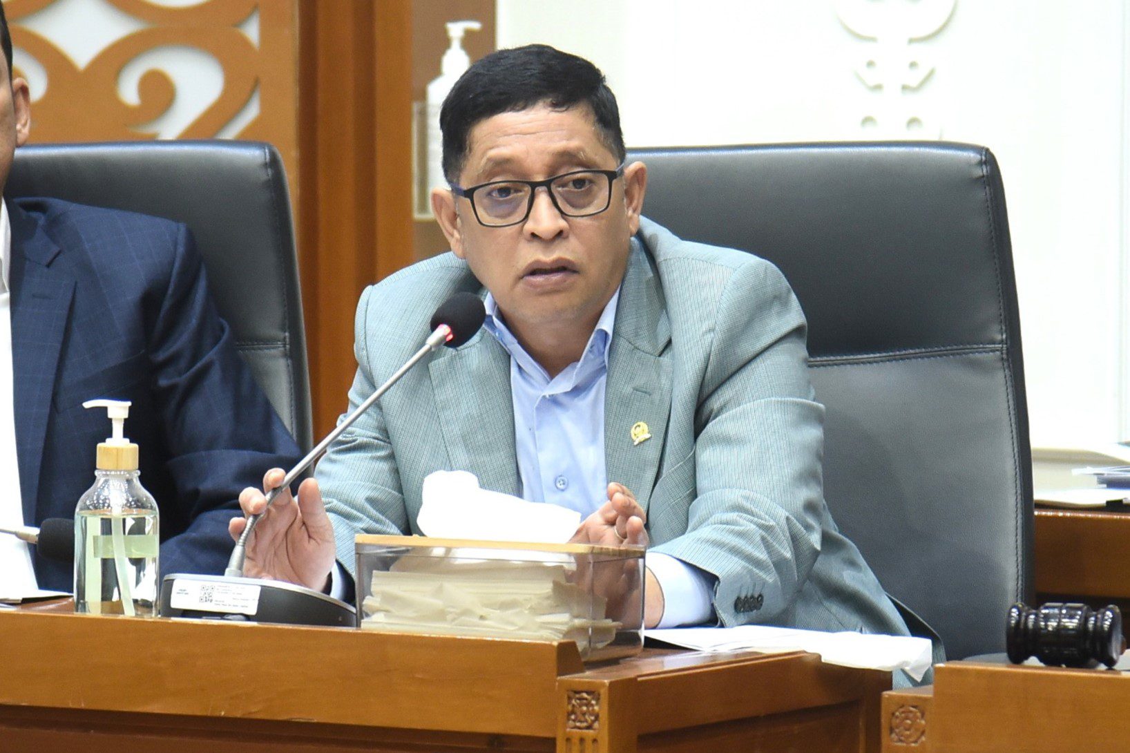 Ketua Badan Legislasi (Baleg) DPR RI, Bob Hasan, dalam rapat pleno Panja Penyusunan RUU tentang Perubahan Ketiga atas UU Nomor 18 Tahun 2017 tentang Perlindungan Pekerja Migran Indonesia, yang digelar di Gedung Nusantara I DPR RI, Senayan, Jakarta, Senin (3/3/2025). Foto: Geraldi/vel.