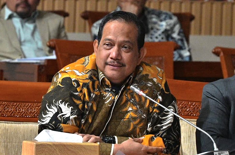 Anggota Komisi III DPR RI Rikwanto dalam Rapat Dengar Pendapat dengan Kapolda Sulut dan Rapat Dengar Pendapat Umum dengan Koordinator Jaringan Advokasi Tambang (Jatam) dan Inisiator Save Sangihe Island (SSI), di Gedung Nusantara I, Senayan, Jakarta, Rabu (12/3/2025). Foto : Devi/Andri.