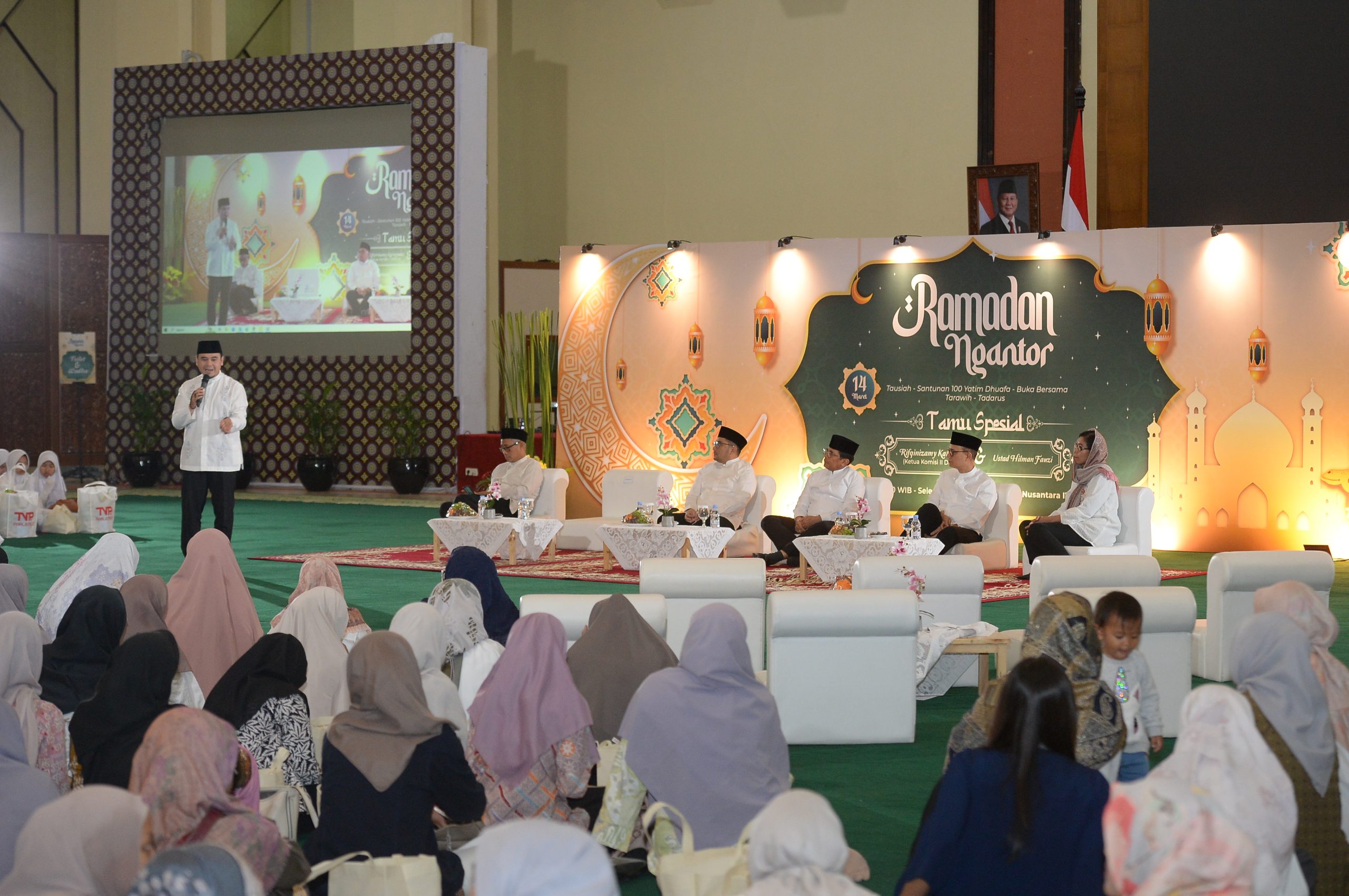 Suasana acara "Ramadan Ngantor", sebuah inisiatif Biro Pemberitaan Parlemen yang berlangsung di Gedung Nusantara 4 (Pustakaloka), Komplek MPR/DPR/DPD RI, Senayan, Jakarta, Jumat (14/3/2025). Foto : Farhan/Andri.