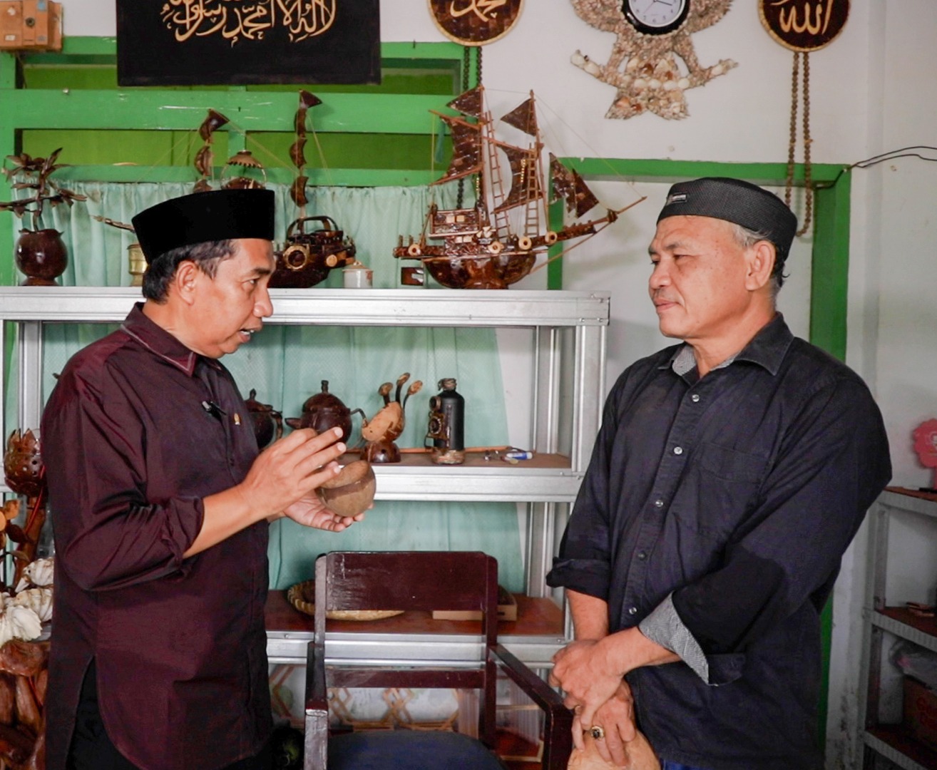Anggota DPR RI dari Dapil Sulawesi Selatan I Achmad Daeng Sere (kiri). Foto : Istimewa/Andri.
