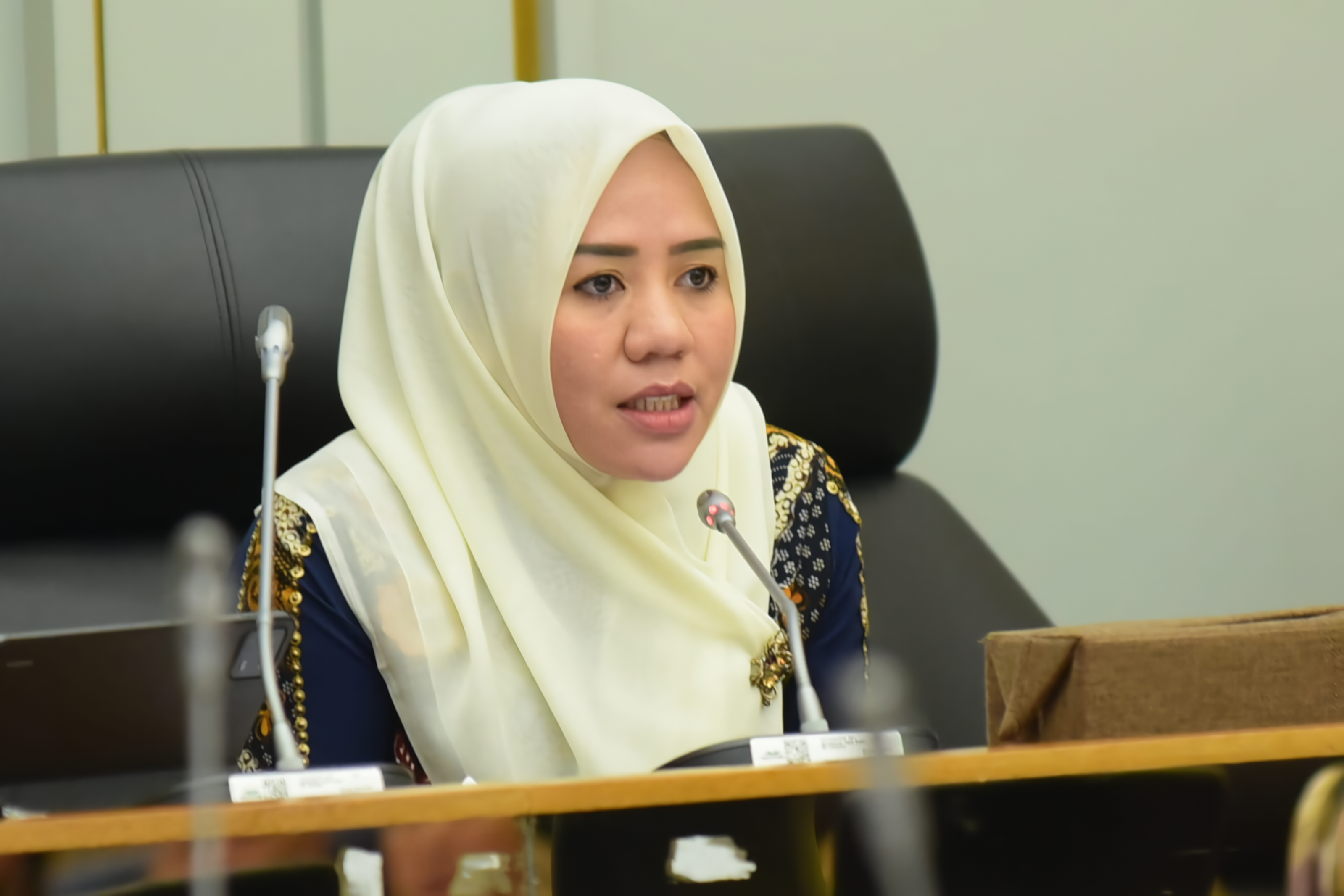 Anggota Komisi IV DPR RI Alien Mus, saat mengikuti Rapat Kerja Komisi IV DPR RI dengan Kementerian Kehutanan di Gedung Nusantara I, DPR RI, Senayan, Jakarta, Rabu (12/3/2025). Foto: Oji/vel.
