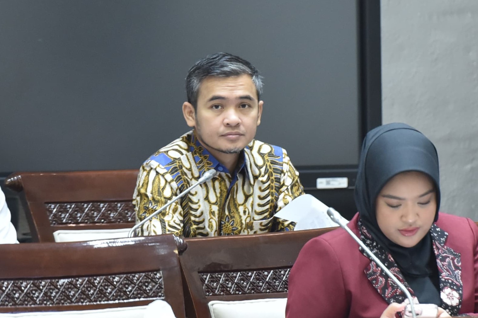 Anggota Komisi XI DPR RI Imron Amin, saat mengikuti rapat dengar pendapat umum (RDPU) Komisi XI dengan Dewan Asuransi Indonesia (DAI), Asosiasi Asuransi Jiwa Indonesia (AAJI), Asosiasi Asuransi Umum Indonesia (AAUI), dan Asosiasi Asuransi Syariah Indonesia (AASI), di Gedung Nusantara I, DPR RI, Senayan, Jakarta, Senin (17/03/2025). Foto: Azka/vel.