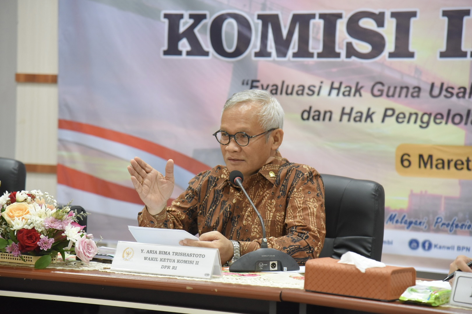 Wakil Ketua Komisi II DPR RI, Aria Bima, saat memimpin kunjungan kerja di Kantor Wilayah BPN Provinsi Jambi, Kamis (6/3/2025). Foto: Dipa/vel.