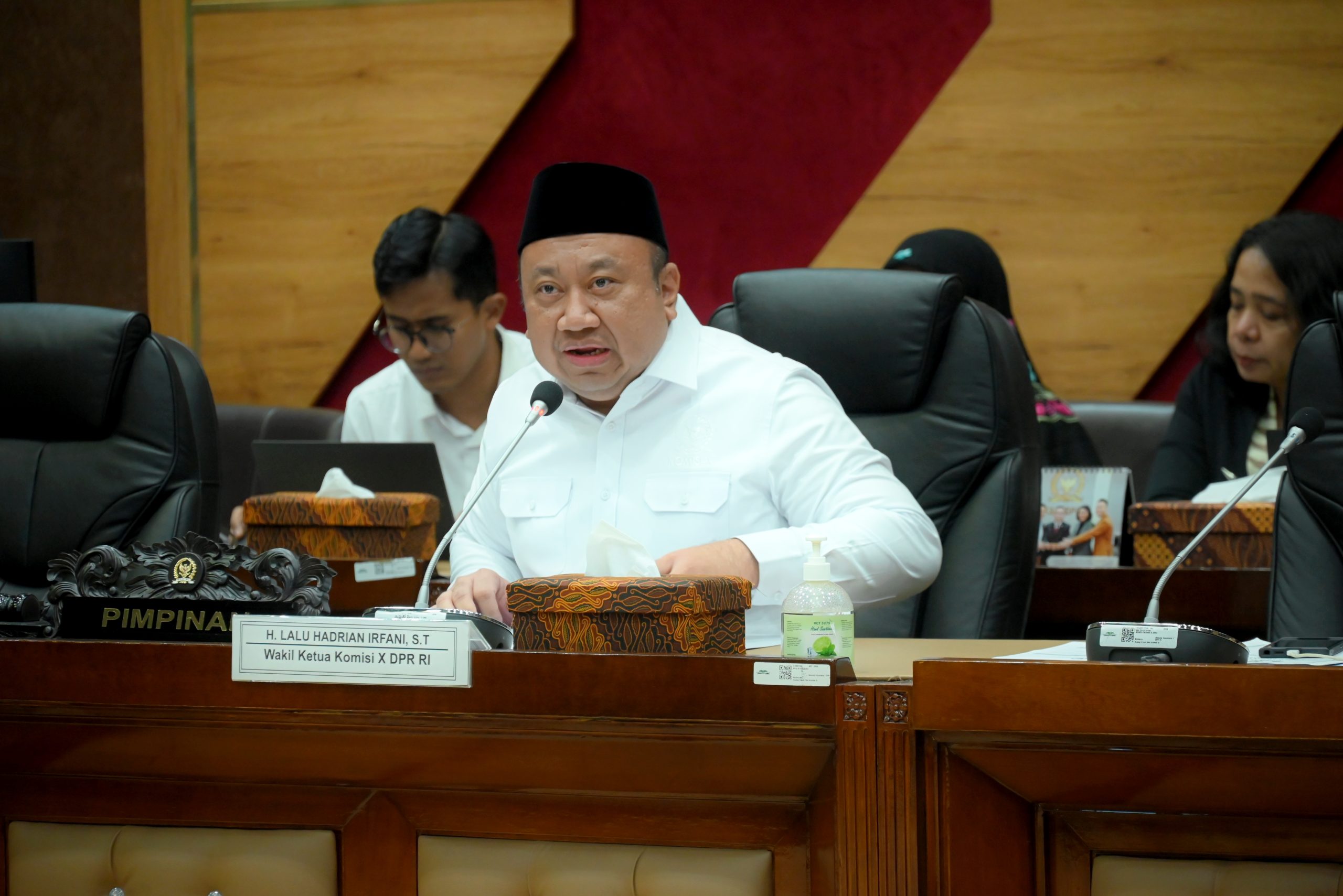 Wakil Ketua Komisi X DPR RI Lalu Hadrian Irfani. Foto: Mentari/vel.