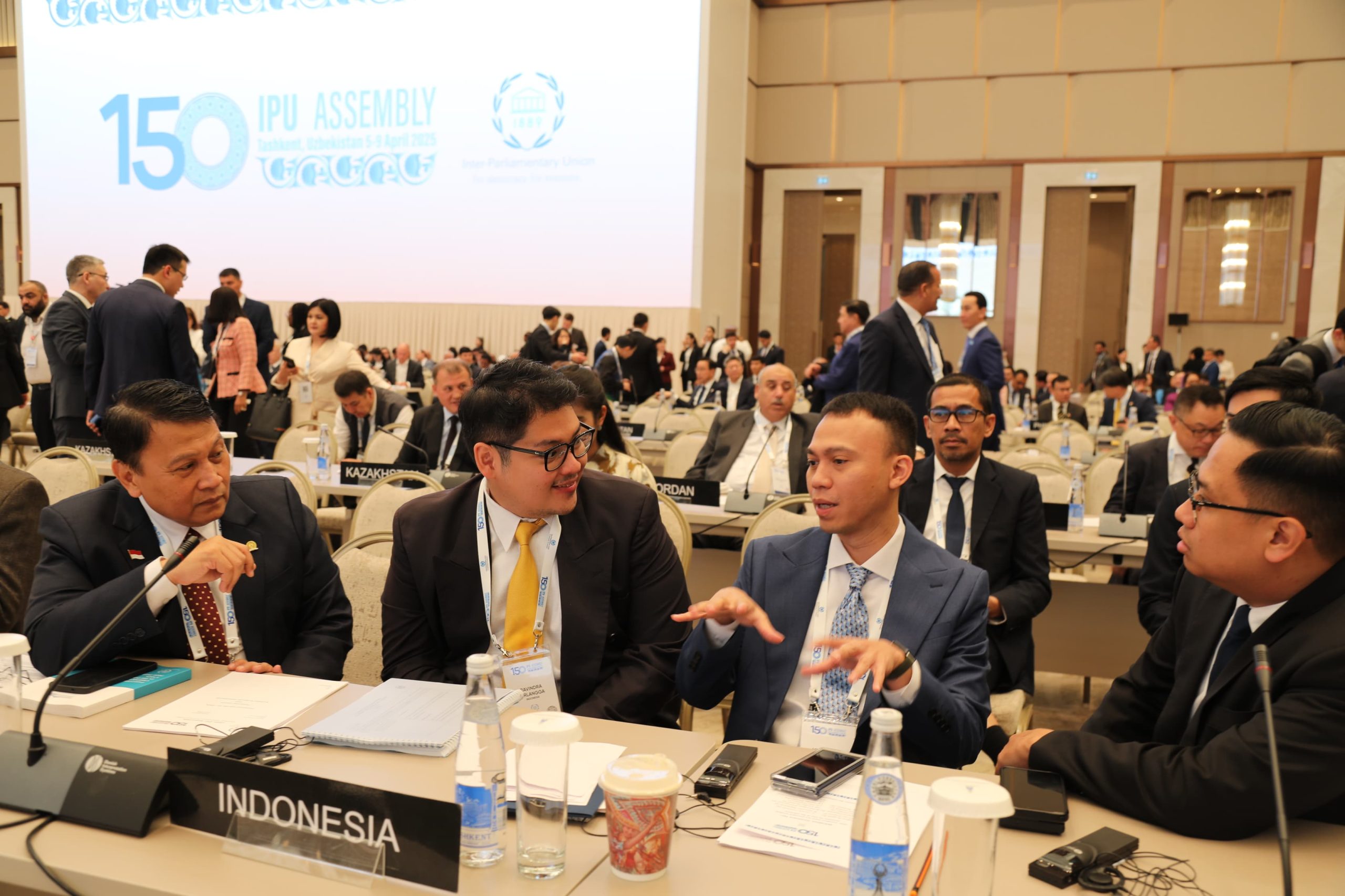 Ketua BKSAP DPR RI Mardani Ali Sera, bersama delegasi BKSAP DPR RI saat menghadiri Sidang Parlemen Dunia (IPU) ke-150 di Tashkent, Uzbekistan. Foto: bksap/vel.