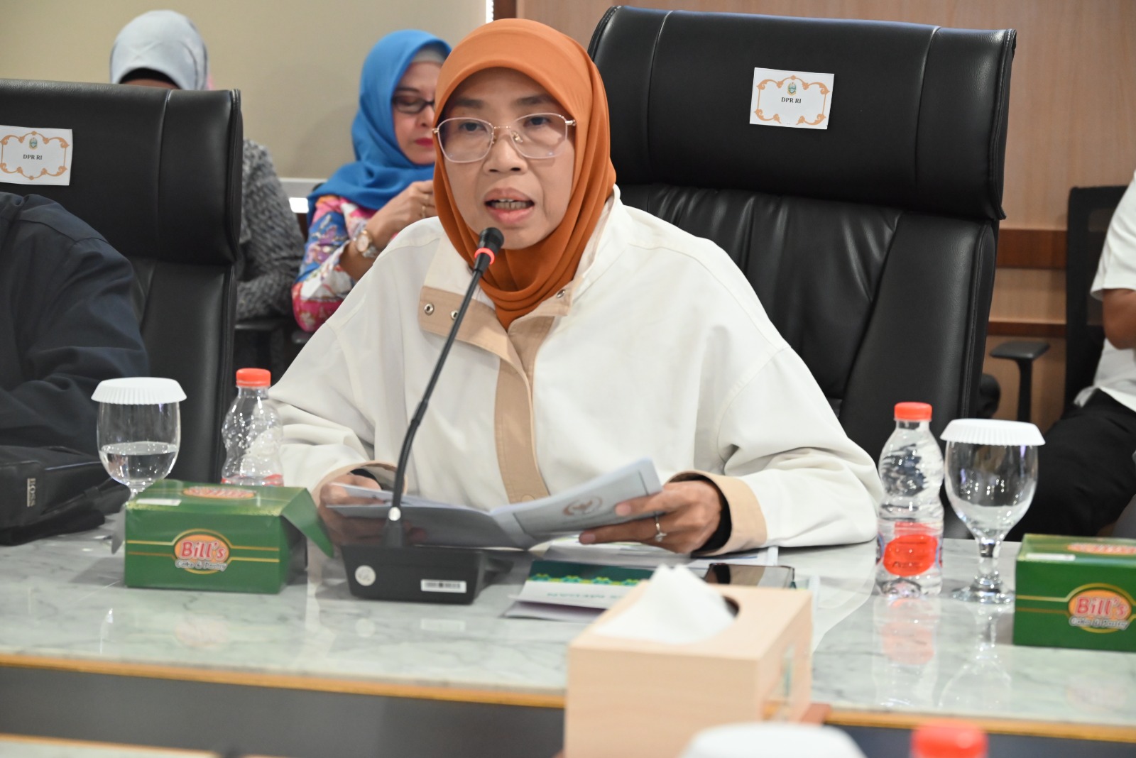 Anggota Komisi IX DPR RI, Netty Prasetiyani, saat mengikuti pertemuan dalam kunjungan kerja Komisi IX DPR RI ke Medan, Rabu (16/4/2025). Foto: Eki/vel.