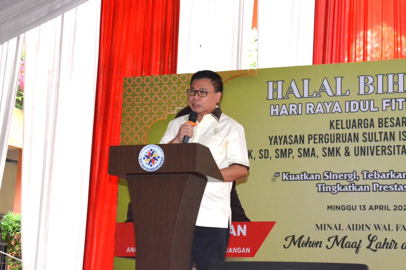 Anggota Komisi X DPR RI Sofyan Tan, saat kunjungannya di Medan, Sumatera Utara, Minggu (13/4). Foto: Ayu/vel.