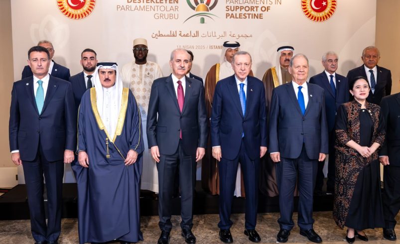 Ketua DPR RI Dr. (H.C) Puan Maharani saat menghadiri pertemuan kelompok parlemen negara-negara yang mendukung kemerdekaan Palestina atau The Group of Parliaments in support of Palestine, di Istanbul, Turki, Jumat (18/4/2025). Foto: Ist/vel.