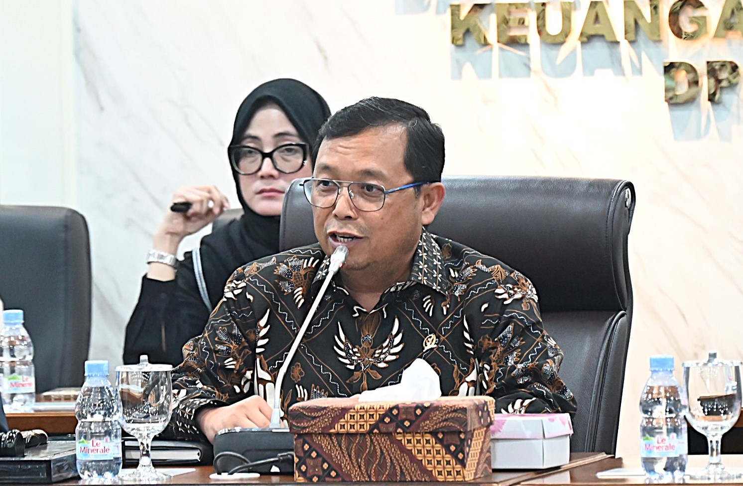 Wakil Ketua Badan Akuntabilitas Keuangan Negara (BAKN) Herman Khaeron saat membuka agenda audiensi BAKN dengan Dewan Pengurus Pusat Masyarakat Perbenihan dan Perbibitan Indonesia (DPP MPPI) di Gedung Nusantara II, Senayan, Jakarta, Selasa (22/4/2025). Foto : Prima/Andri.