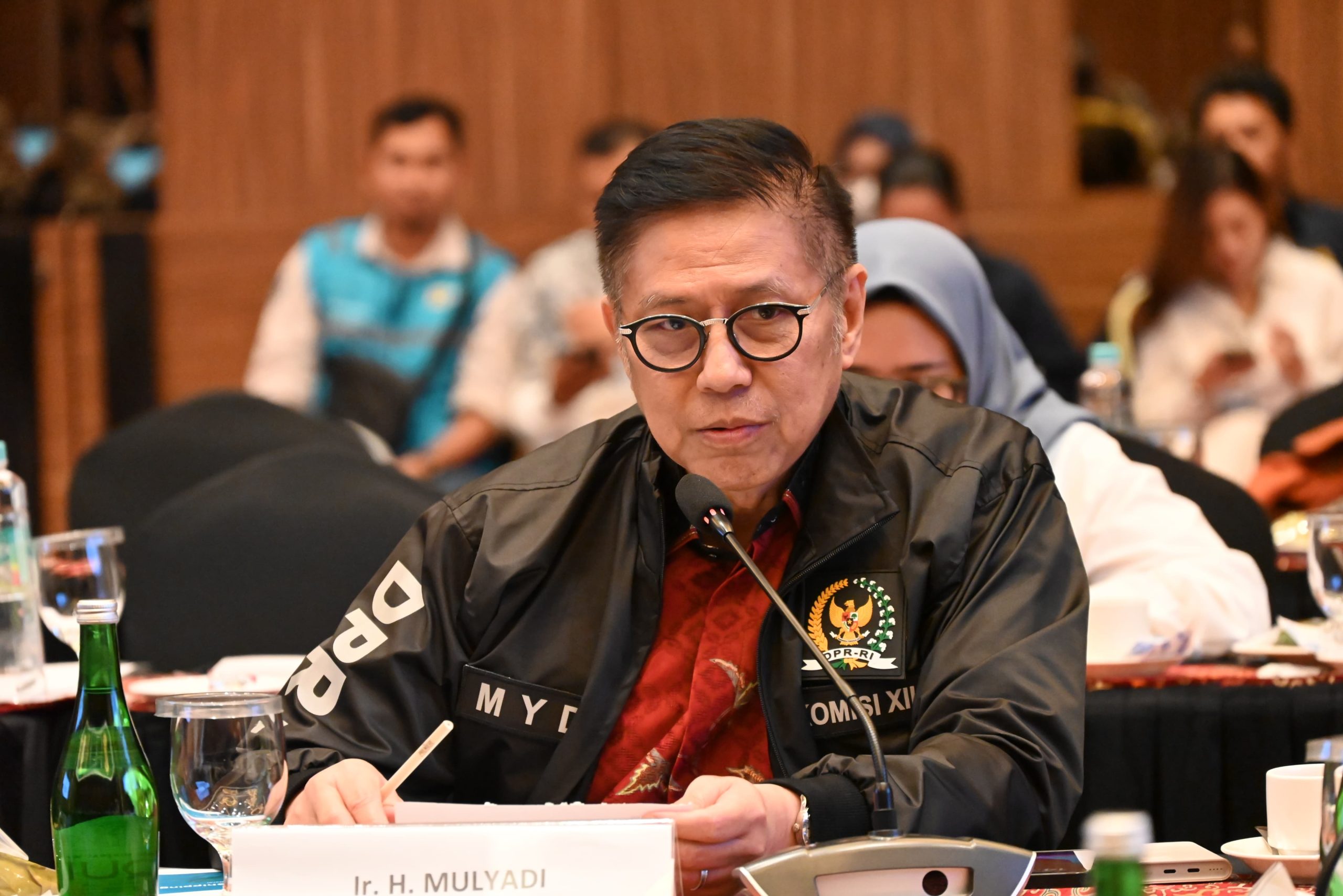 Anggota Komisi XII DPR RI Mulyadi, saat mengikuti pertemuan di Padang, Sumatera Barat, Rabu (16/04/2025). Foto: Singgih/vel.