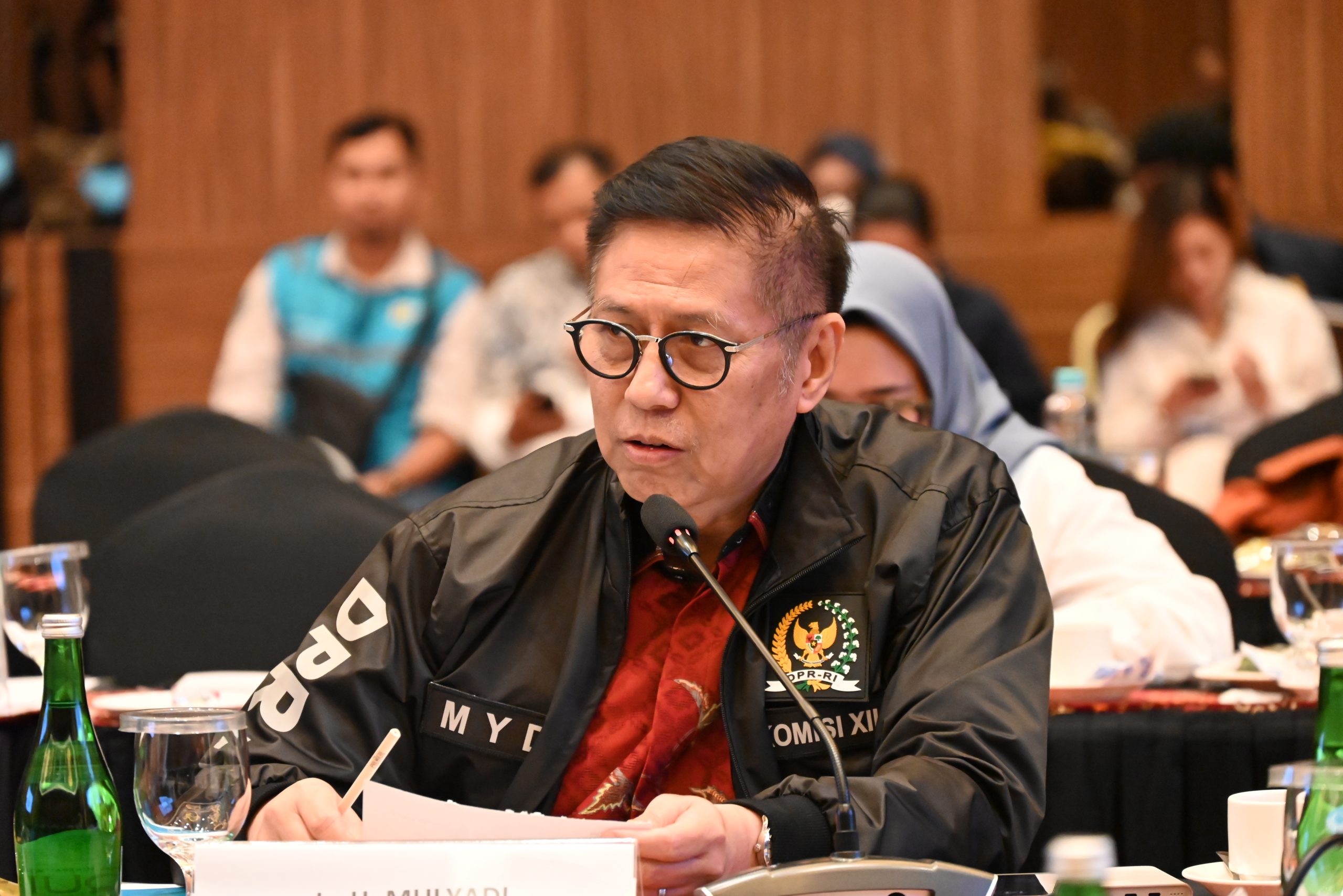 Anggota Komisi XII DPR RI Mulyadi saat mengikuti kunjungan kerja Komisi XII DPR RI ke Sumatera Barat, di Padang, Sumatera Barat, Rabu (16/04/2025). Foto: Singgih/vel.
