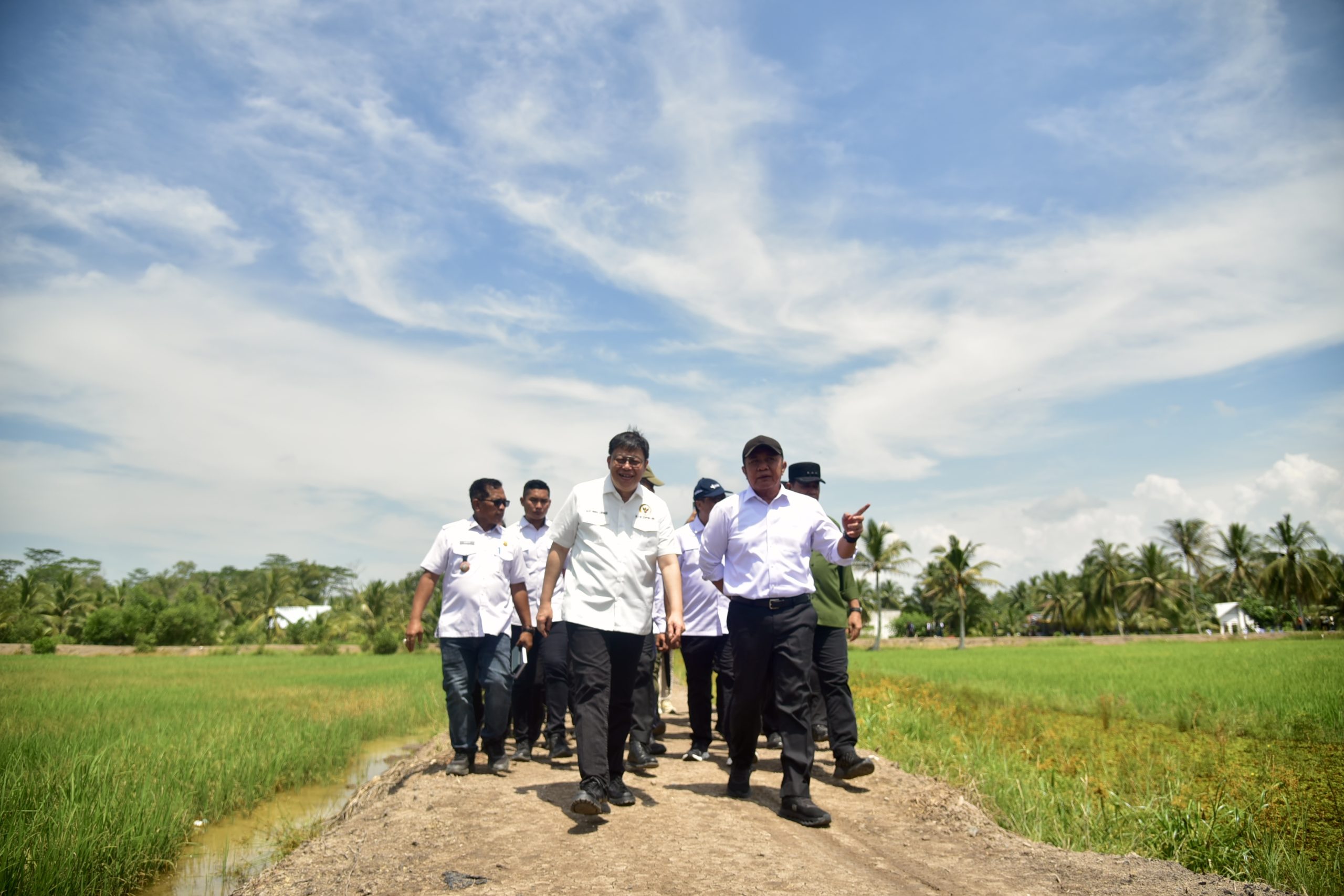 Wakil Ketua Komisi IV DPR RI, Alex Indra Lukman, saat melakukan kunjungan kerja reses Komisi IV DPR RI di Provinsi Sumatera Selatan (Palembang), (9/4/2025). Foto : Zulfi/Andri.