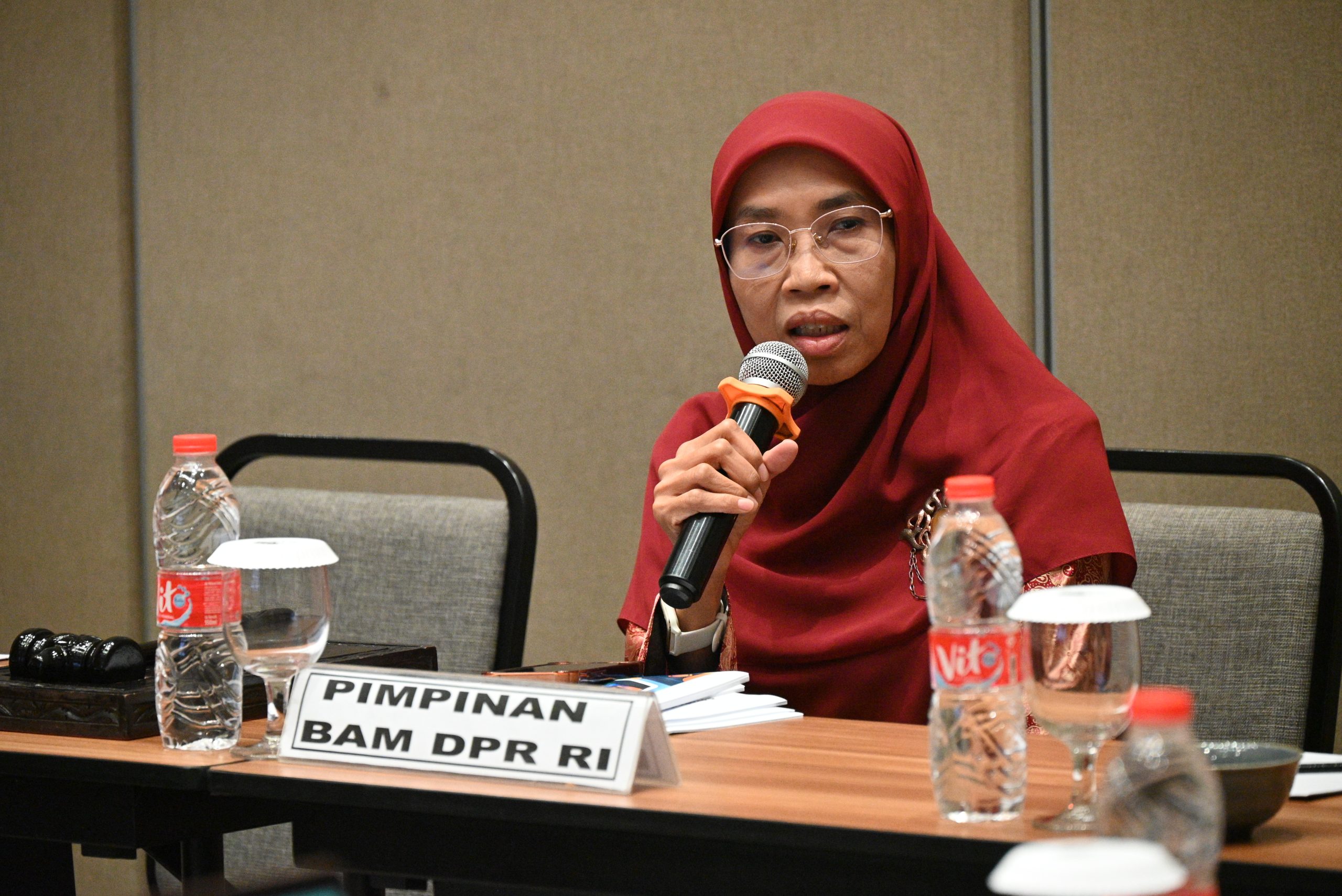 Ketua BAM DPR RI, Netty Prasetiyani, saat Focus Group Discussion (FGD) di Tangerang, Selatan, Banten, Senin (26/5/2025). Foto: Ucha/vel.