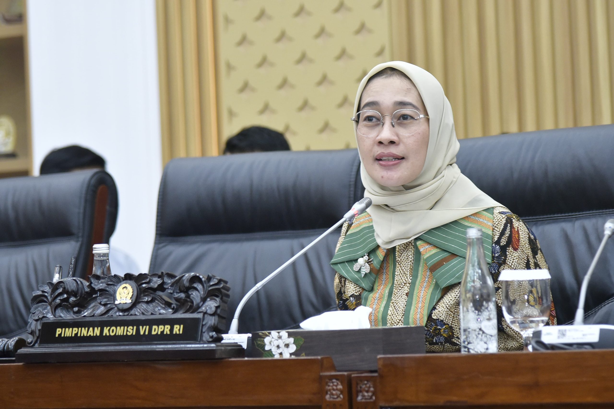 Ketua Komisi VI DPR RI, Anggia Erma Rini dalam RDP Komisi VI dengan Kementerian Perdagangan, Kepala BAPPEBTI dan RDPU dengan Wakil Ketua Asosiasi Eksportir Timah Harwendro Adityo Dewanto di Gedung DPR, Senayan, Jakarta, Senin (19/5/2025). Foto : Mu/Andri.