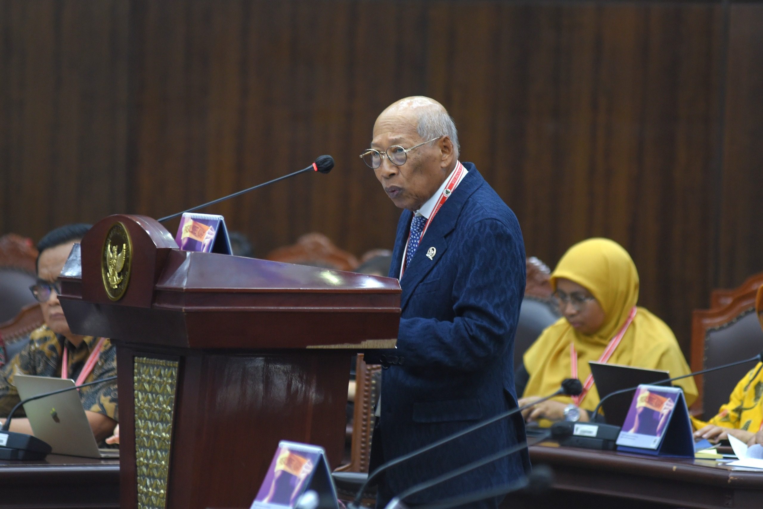 Tim Kuasa Hukum DPR RI, I Wayan Sudirta, dalam sidang Mahkamah Konstitusi terkait pengujian materiil Undang-Undang Nomor 17 Tahun 2023 tentang Kesehatan, Jumat (16/5/2025). Foto: Geraldi/vel.