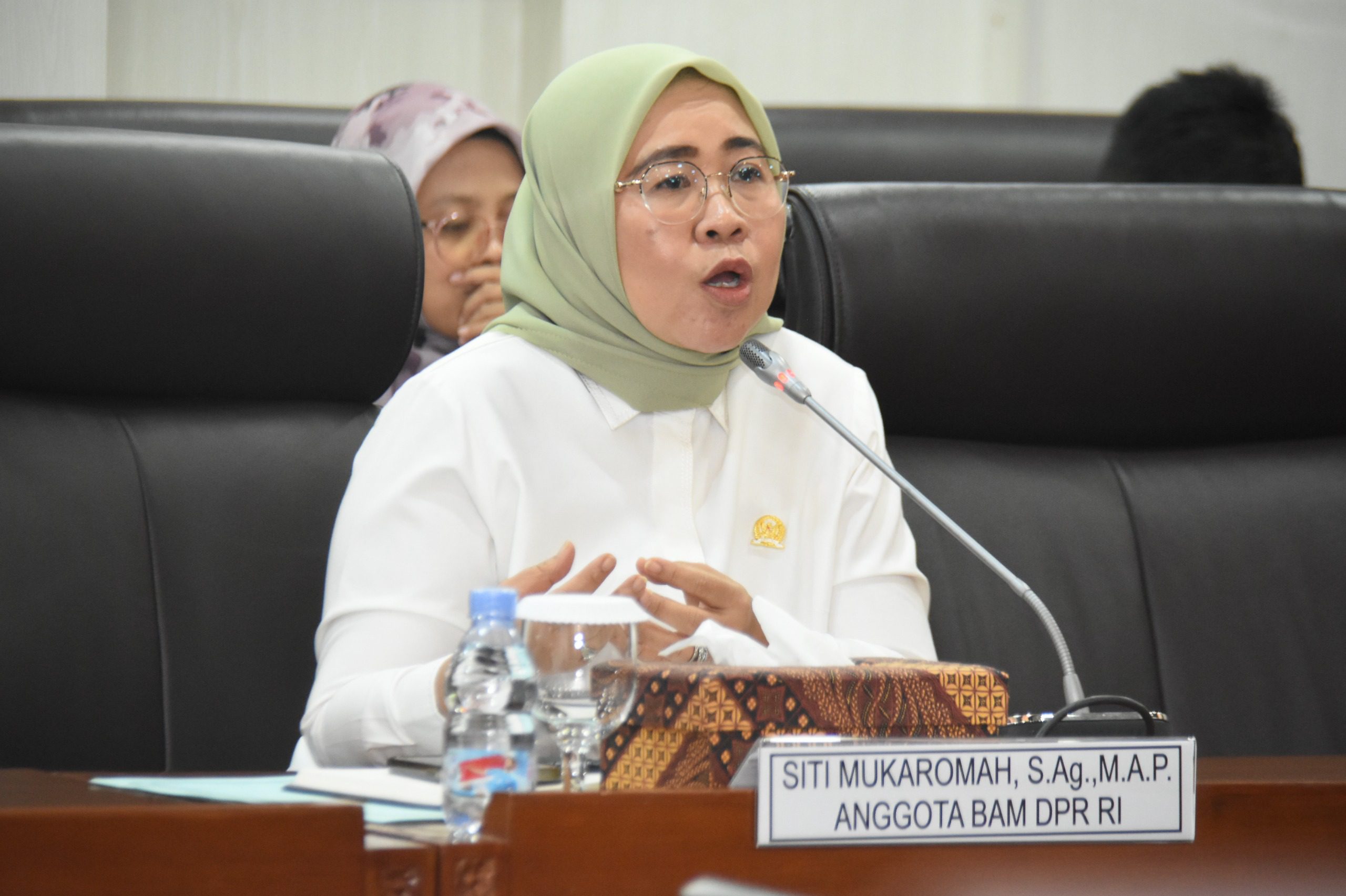 Anggota BAM DPR RI Siti Mukaromah saat Rapat Dengar Pendapat BAM DPR RI dengan Forum Komunikasi Pensiunan Indofarma di Gedung Nusantara II, DPR RI, Senayan, Jakarta, Rabu (7/5/2025). Foto: Runi/vel.
