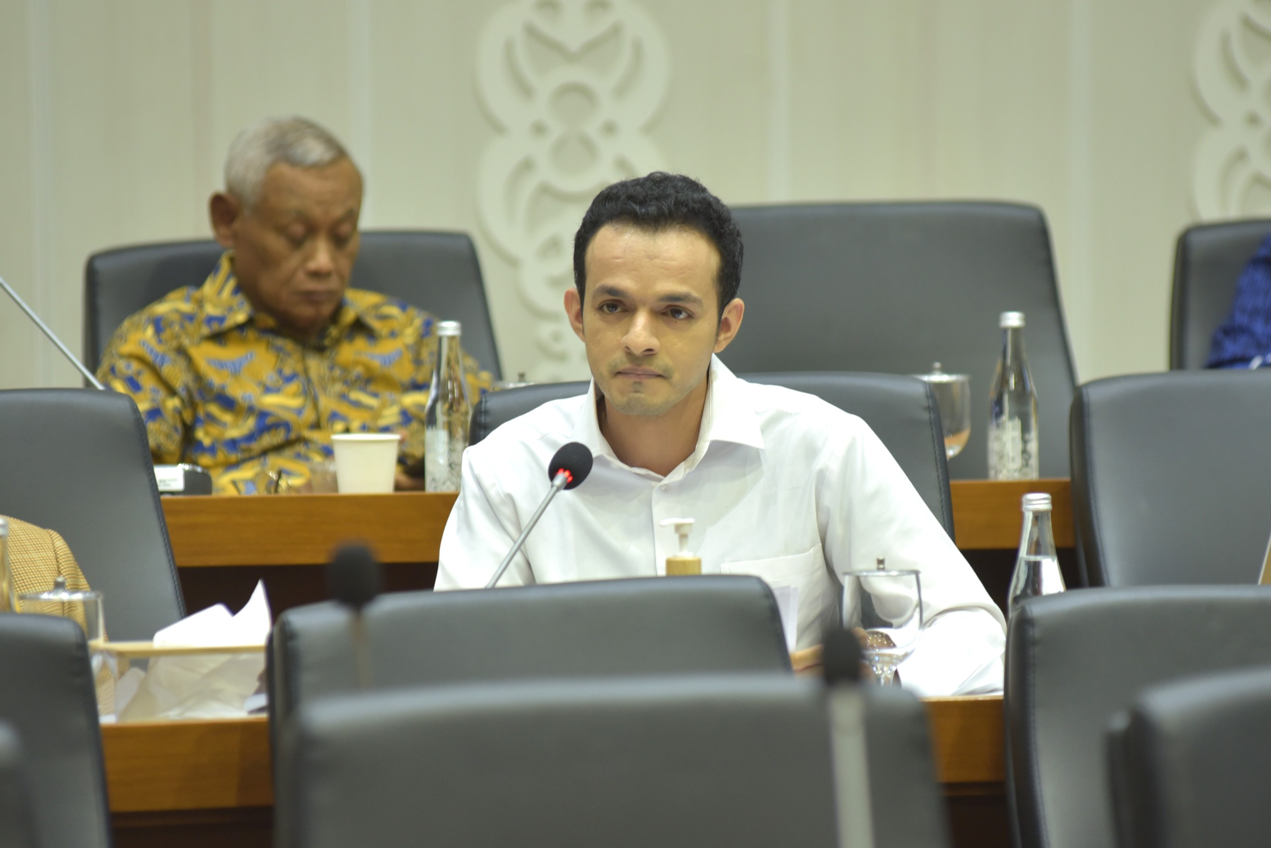 Anggota Badan Legislasi DPR RI Gamal Albinsaid, saat Rapat Dengar Pendapat Umum (RDPU) Baleg DPR RI dengan perwakilan Koalisi Masyarakat Sipil, JALA PRT, dan KKMI di Ruang Rapat Baleg DPR RI, Gedung Nusantara I, DPR RI, Senayan, Jakarta, Senin (5/5/2025). Foto: Geraldi/vel.