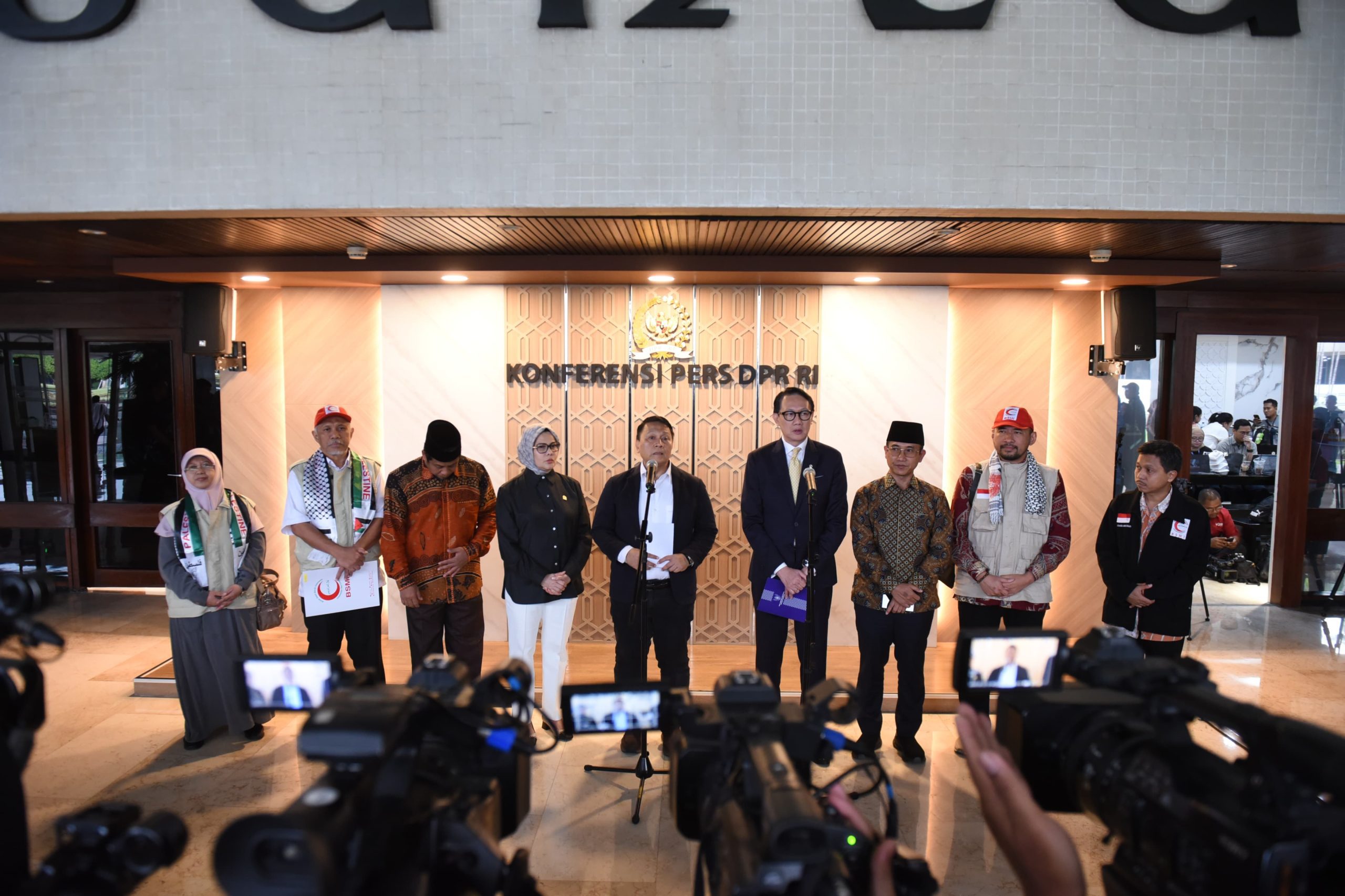 Ketua BKSAP Mardani Ali Sera saat konferensi pers di Gedung Nusantara II, DPR RI, Senayan, Jakarta, Rabu (7/5/2025). Foto: Jaka/vel.