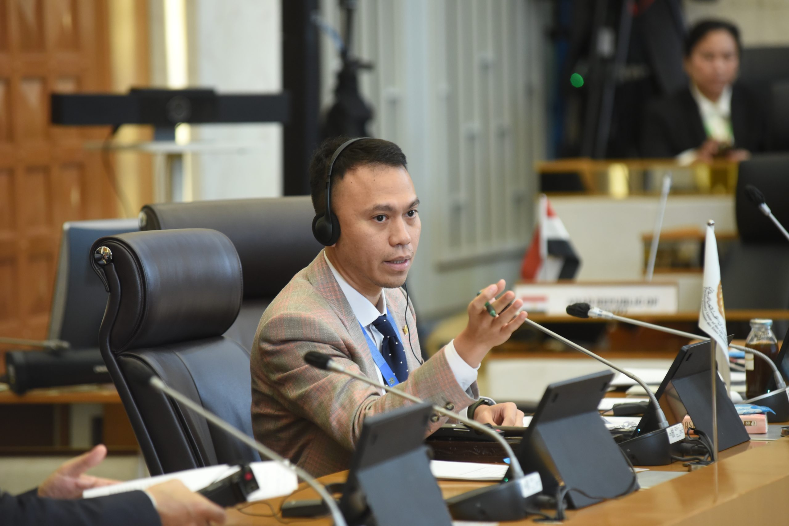 Wakil Ketua BKSAP DPR RI, Husein Fadlulloh usai mengikuti 4th Meeting of the Committee of Muslim Communities and Minorities yang digelar di Gedung Nusantara, Senayan, Jakarta, Senin (12/5/2025). Foto : Jaka/Andri.