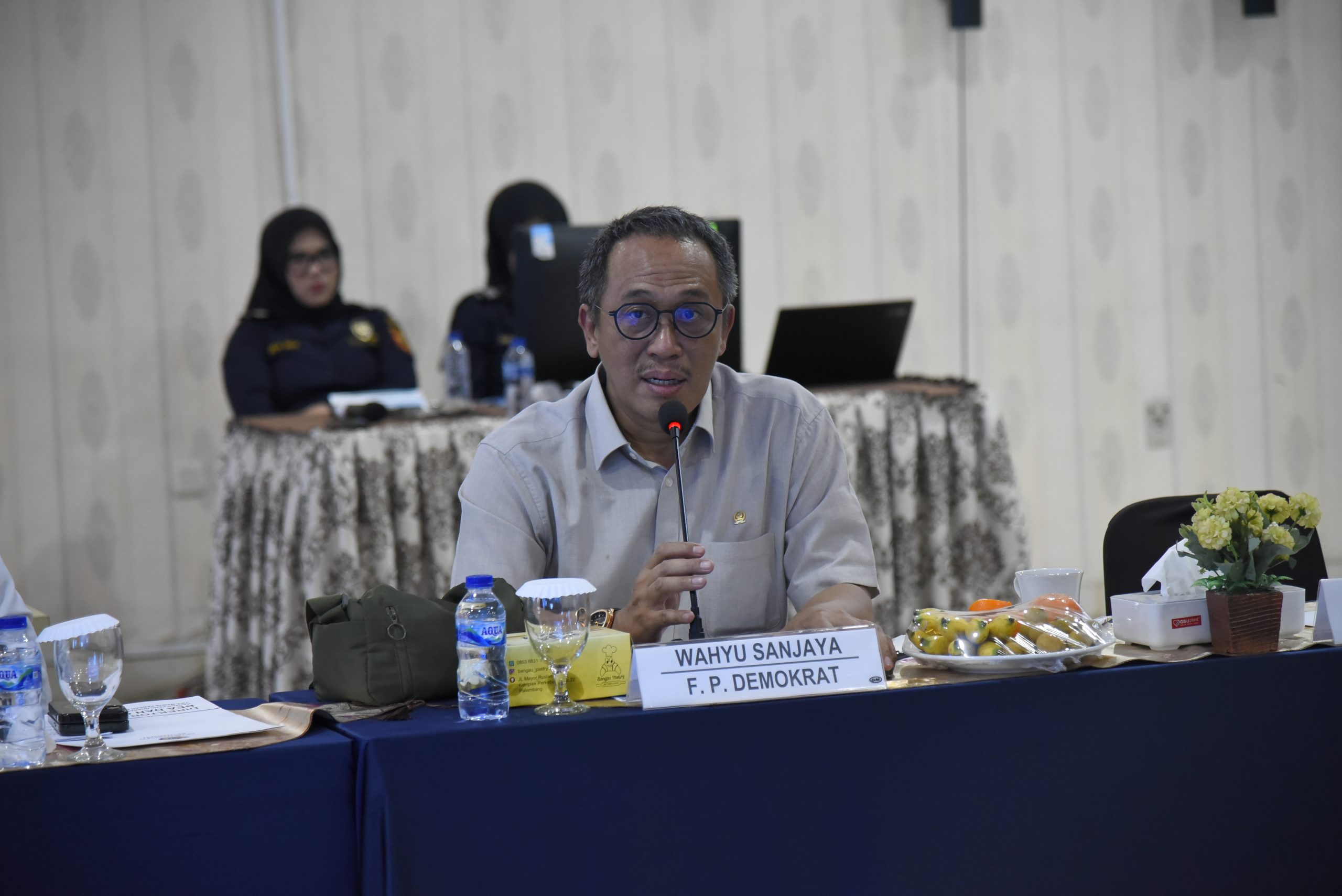 Anggota Komisi XI DPR RI, Wahyu Sanjaya saat mengikuti Kunjungan Kerja Spesifik Komisi XI DPR RI ke Kota Palembang, Provinsi Sumatera Selatan, Jumat (16/05/2025). Foto: Anju/vel.