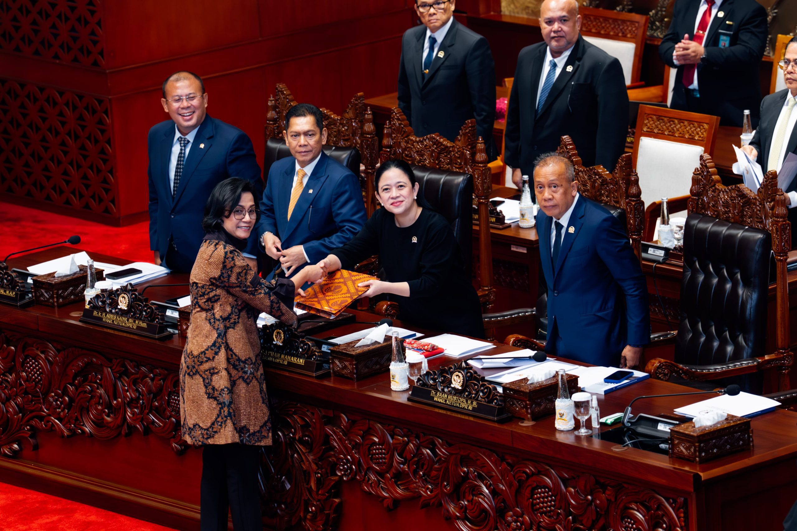 Ketua DPR RI Puan Maharani saat Rapat Paripurna DPR RI ke-18 dengan agenda Penyampaian Pemerintah terhadap Kerangka Ekonomi Makro dan Pokok-Pokok Kebijakan Fiskal RAPBN Tahun Anggaran 2026, Senayan, Jakarta, Selasa (20/5/2025). Foto: Runi/vel.