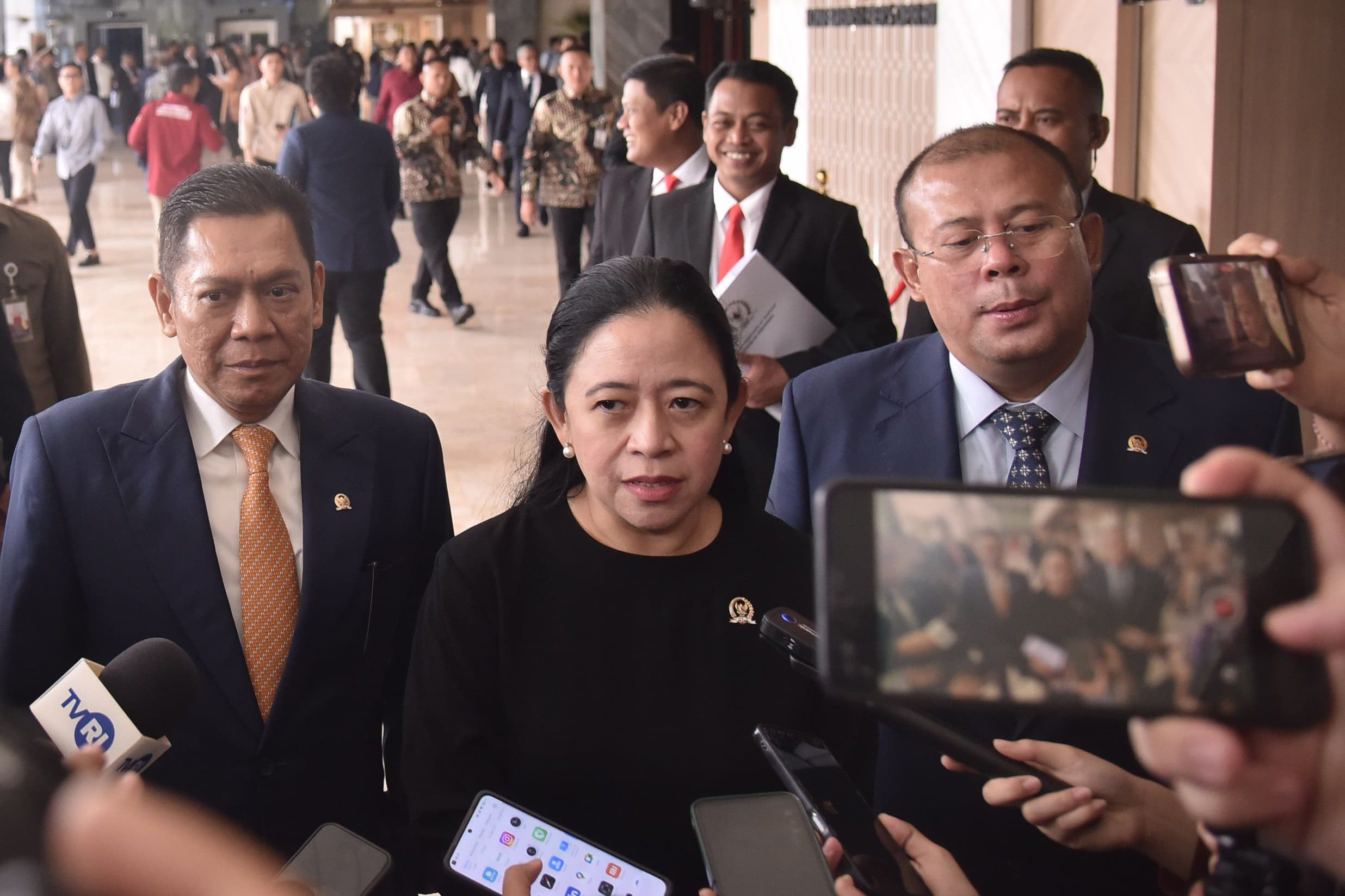Ketua DPR RI Puan Maharani saat diwawancara awak media usai memimpin Rapat Paripurna DPR RI ke-18 di Gedung Nusantara II, Senayan, Jakarta, Selasa (20/5/2025). Foto: azka/vel.