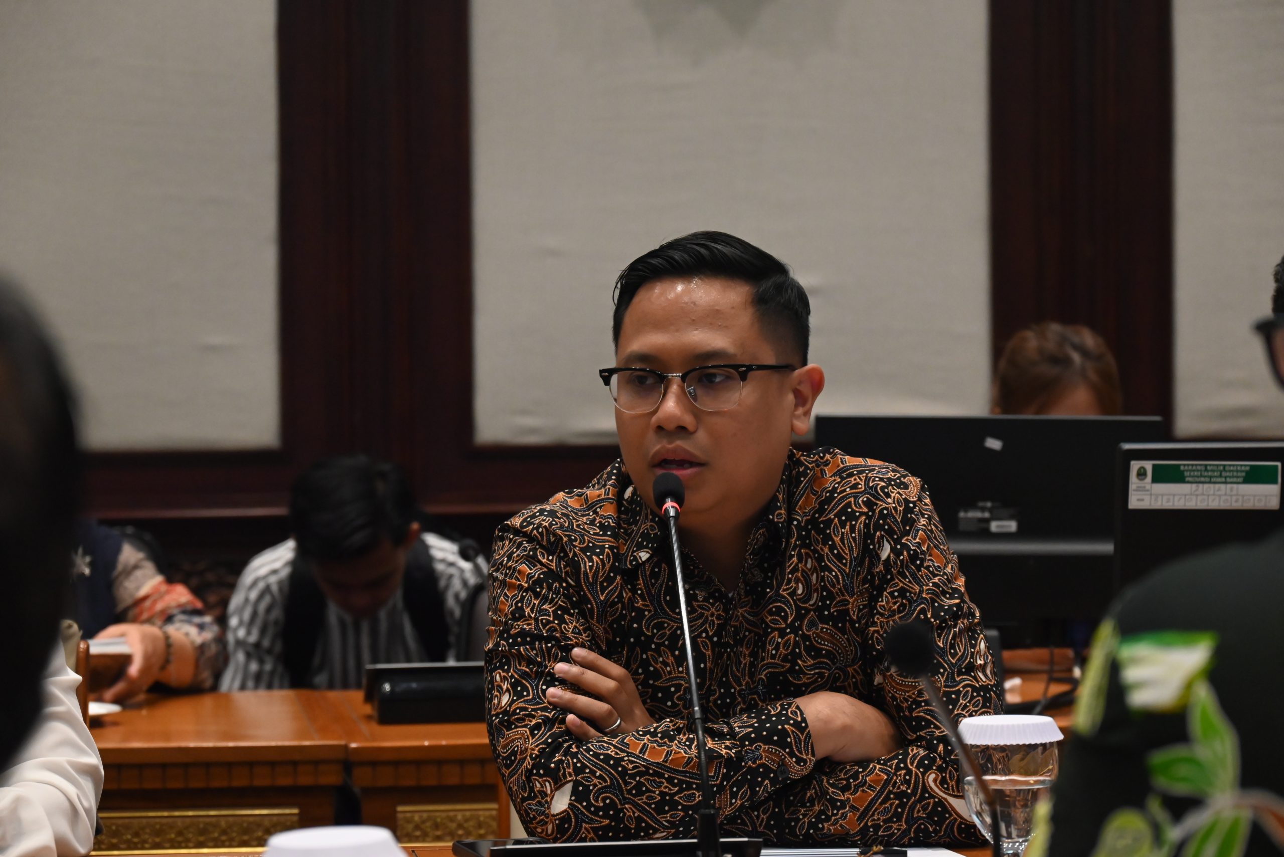 Wakil Ketua Badan Kerja Sama Antar Parlemen (BKSAP) DPR RI, Bramantyo Suwondo, saat acara kunjungan Panitia Kerja Open Government – Parliament (OG-P) BKSAP DPR RI ke Provinsi Jawa Barat (Jabar), Selasa (29/4/2024). Foto: Singgih/vel.