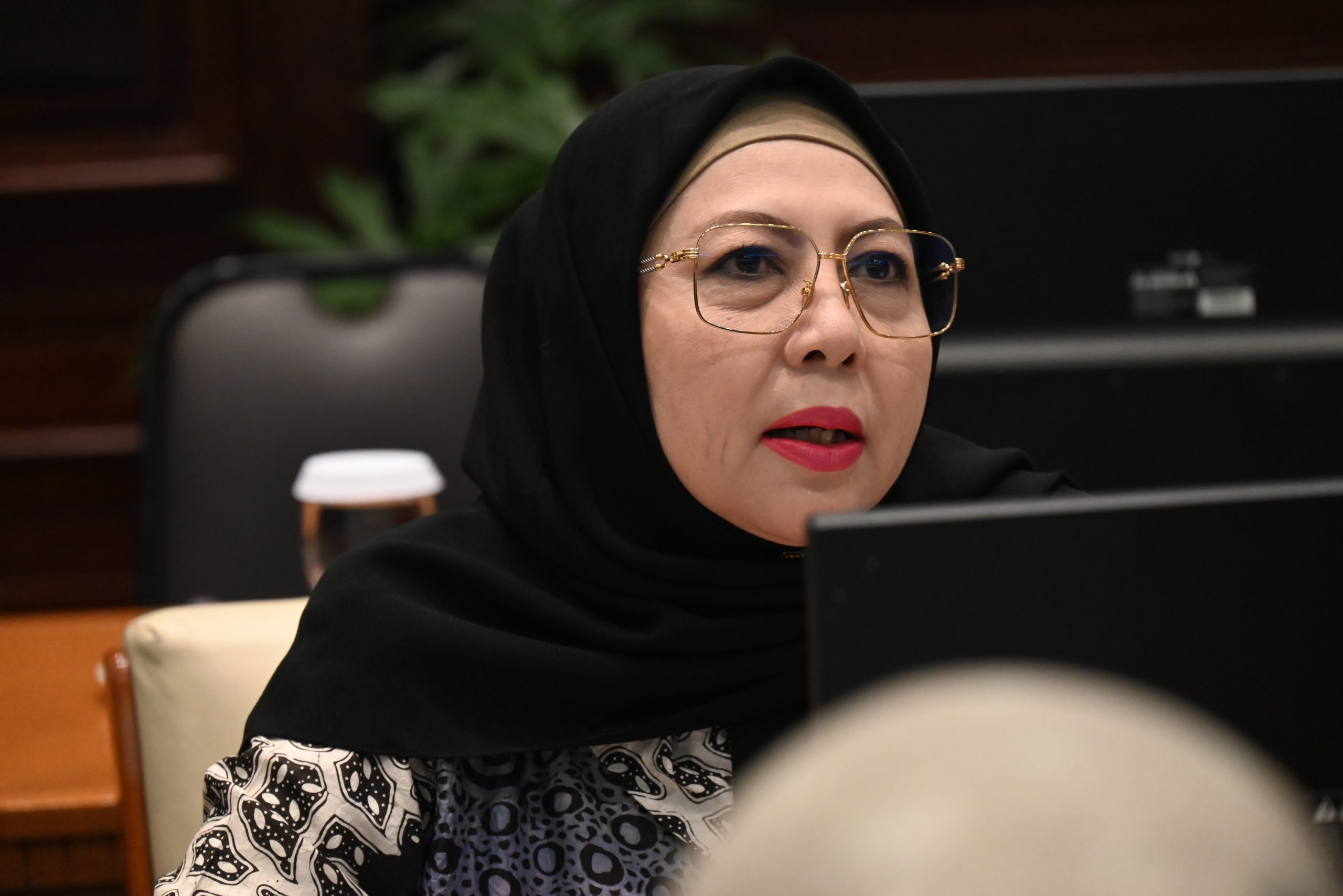 Anggota Badan Kerja Sama Antar-Parlemen (BKSAP) DPR RI, Himmatul Aliyah, saat acara kunjungan Panitia Kerja Open Government – Parliament (OG-P) BKSAP DPR RI ke Provinsi Jawa Barat (Jabar), Selasa (29/4/2024). Foto: Singgih/vel.
