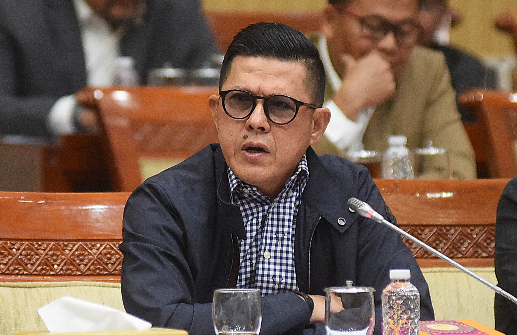 Anggota Komisi III DPR RI, Soedeson Tandra dalam rapat kerja dengan Badan Narkotika Nasional (BNN) di Kompleks Parlemen, Senayan, Jakarta Pusat, Senin (5/5/2025). Foto : Devi/Andri.