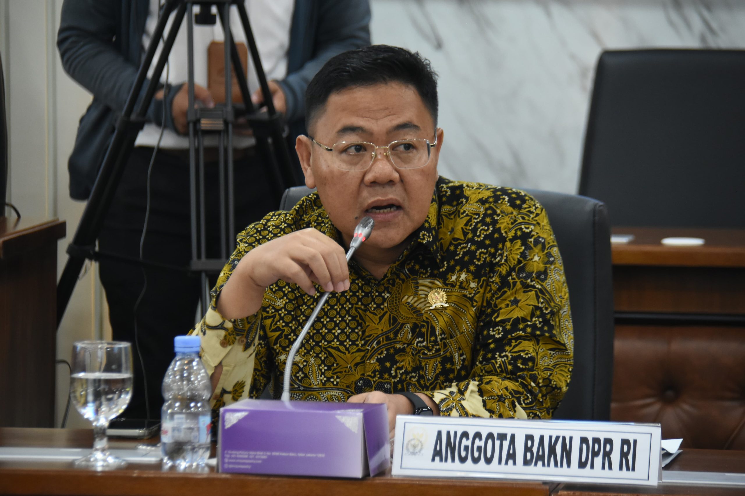 Anggota Badan Akuntabilitas Keuangan Negara (BAKN) DPR RI Shohibul Imam saat rapat dengan Badan Pengawasan Keuangan dan Pembangunan (BPKP) di Ruang Rapat BAKN, Selasa (6/5/2025). Foto : Runi/Andri.