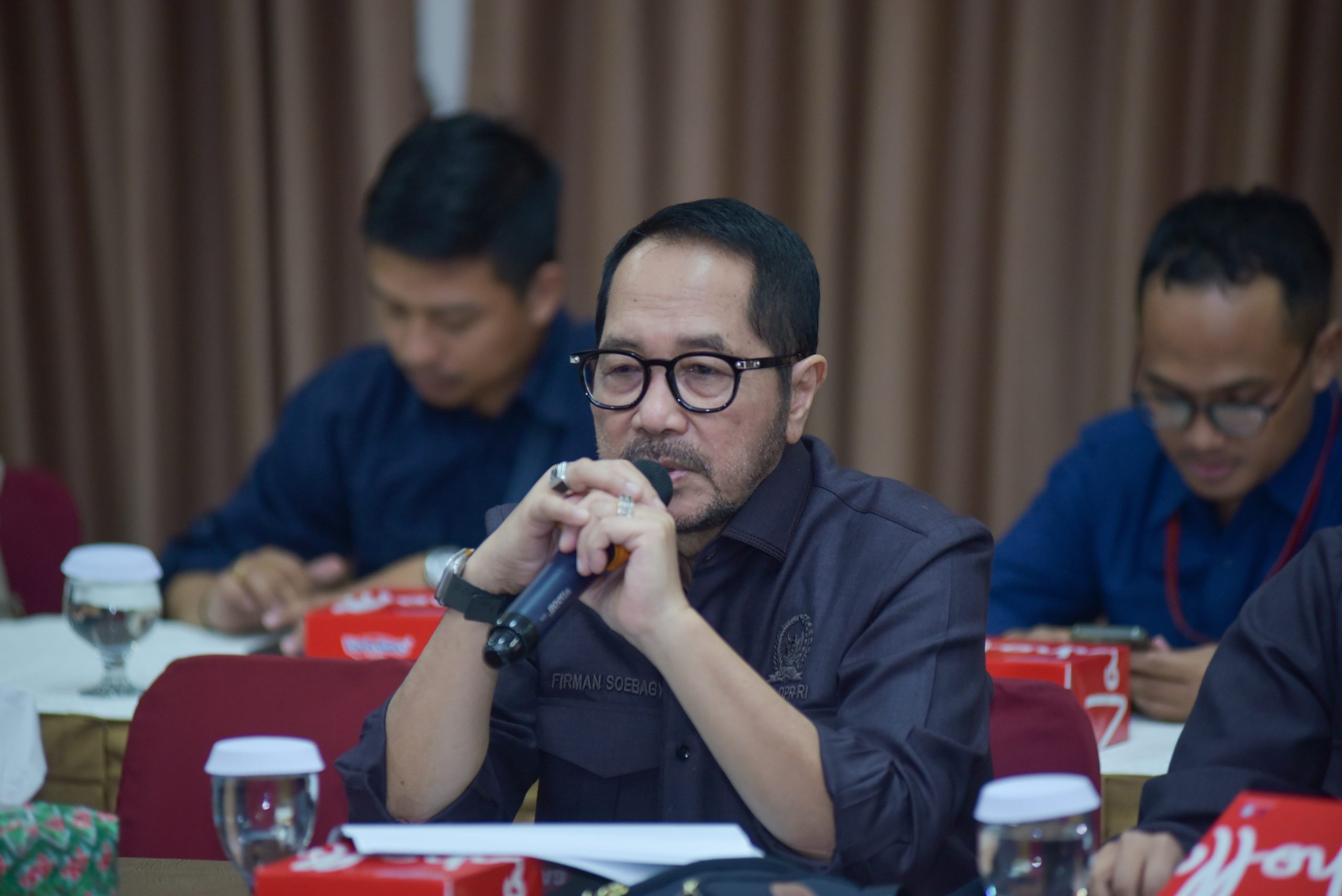 Anggota Komisi IV DPR RI, Firman Soebagyo, saat mengikuti Kunjungan Kerja Reses ke Pekanbaru, Riau, Kamis (19/6/2025). Foto: Eno/vel.
