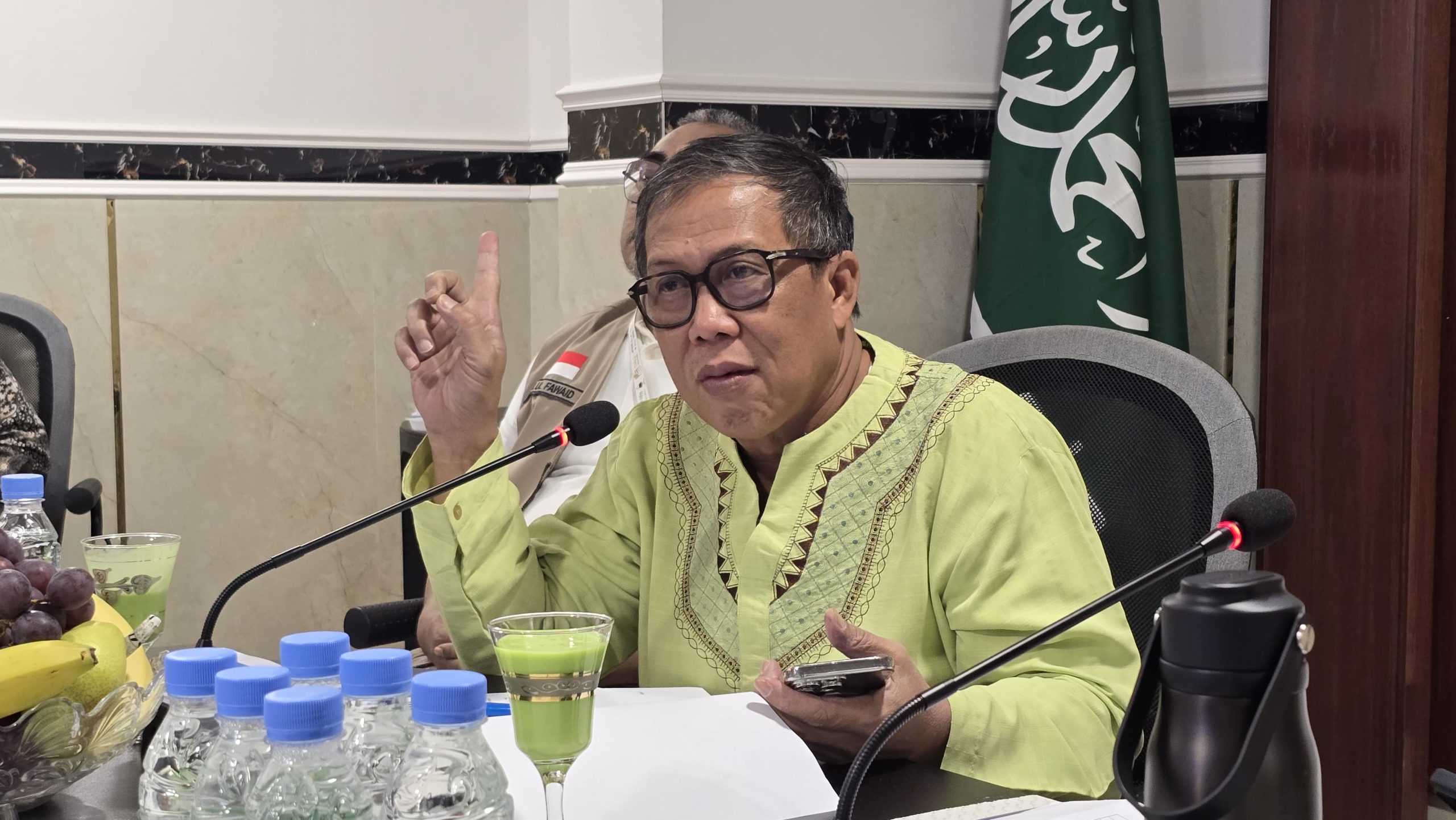 Anggota Timwas Haji Abidin Fikri, saat mengikuti rapat bersama Daker Madinah, Arab Saudi, Kamis (12/6/2025). Foto: rdn/vel.