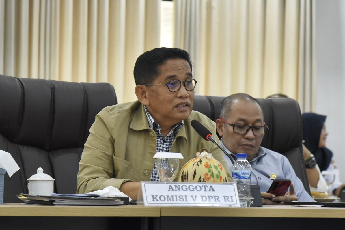 Anggota Komisi V DPR RI A. Bakri HM, saat pertemuan di Kantor Gubernur Sulawesi Tengah, Kamis (19/6/2025). Foto: Dipa/vel.